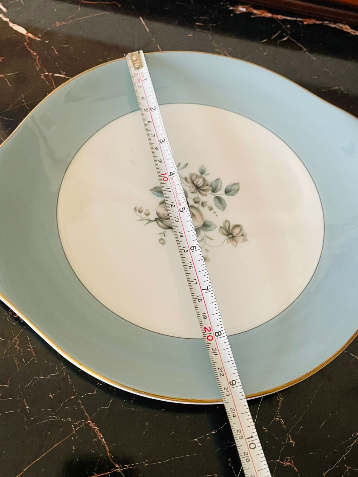 Royal Doulton “Rose Elegans” Cake Plater – Fine Bone China Dinnerware, England