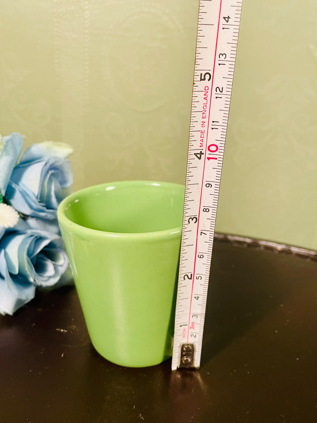 Lime Green Ceramic Mini Planter – Glossy 3 Inch Pot