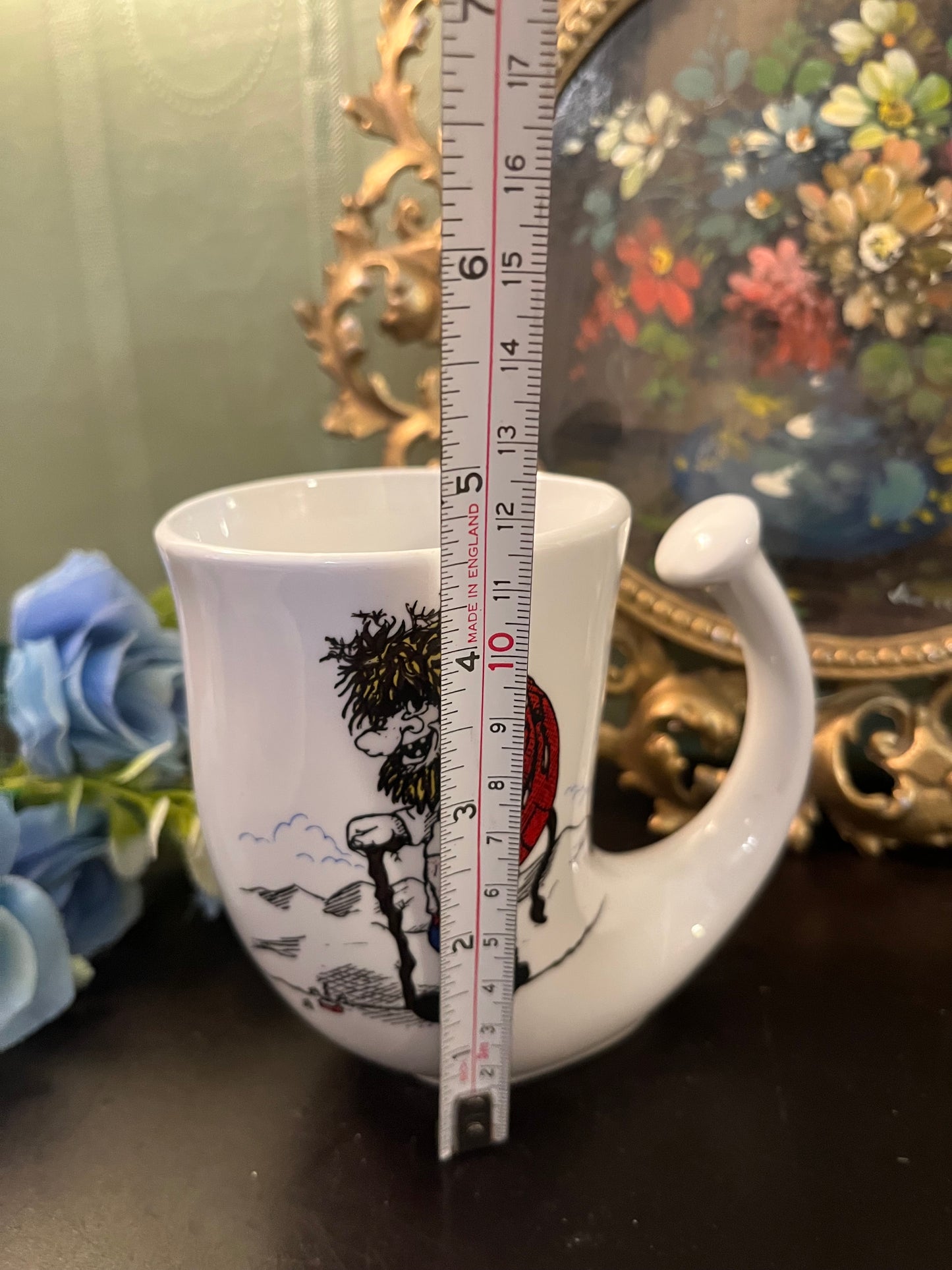Novelty Scottish Highland Man Ceramic Mug with Curved Handle