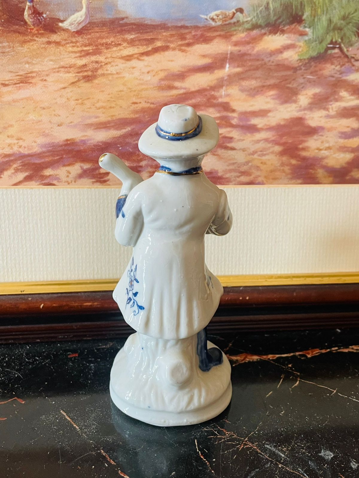 Vintage Blue & White Musician Figurine – Porcelain Collectible (England)Blue Pottery Home Decor