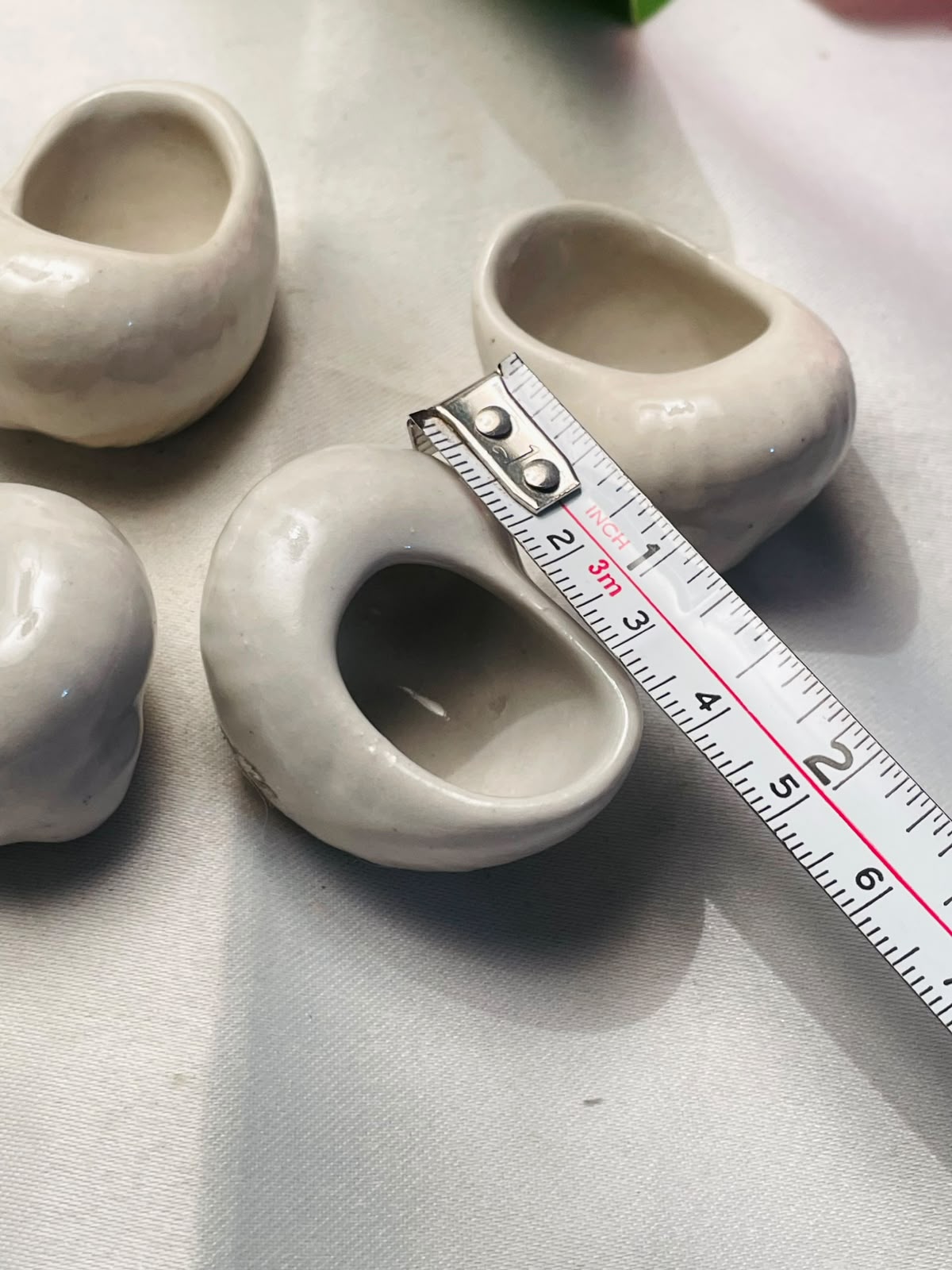 Set of 4 Cream Ceramic Pebble-Shaped Mini Bowls Approx. 5 cm