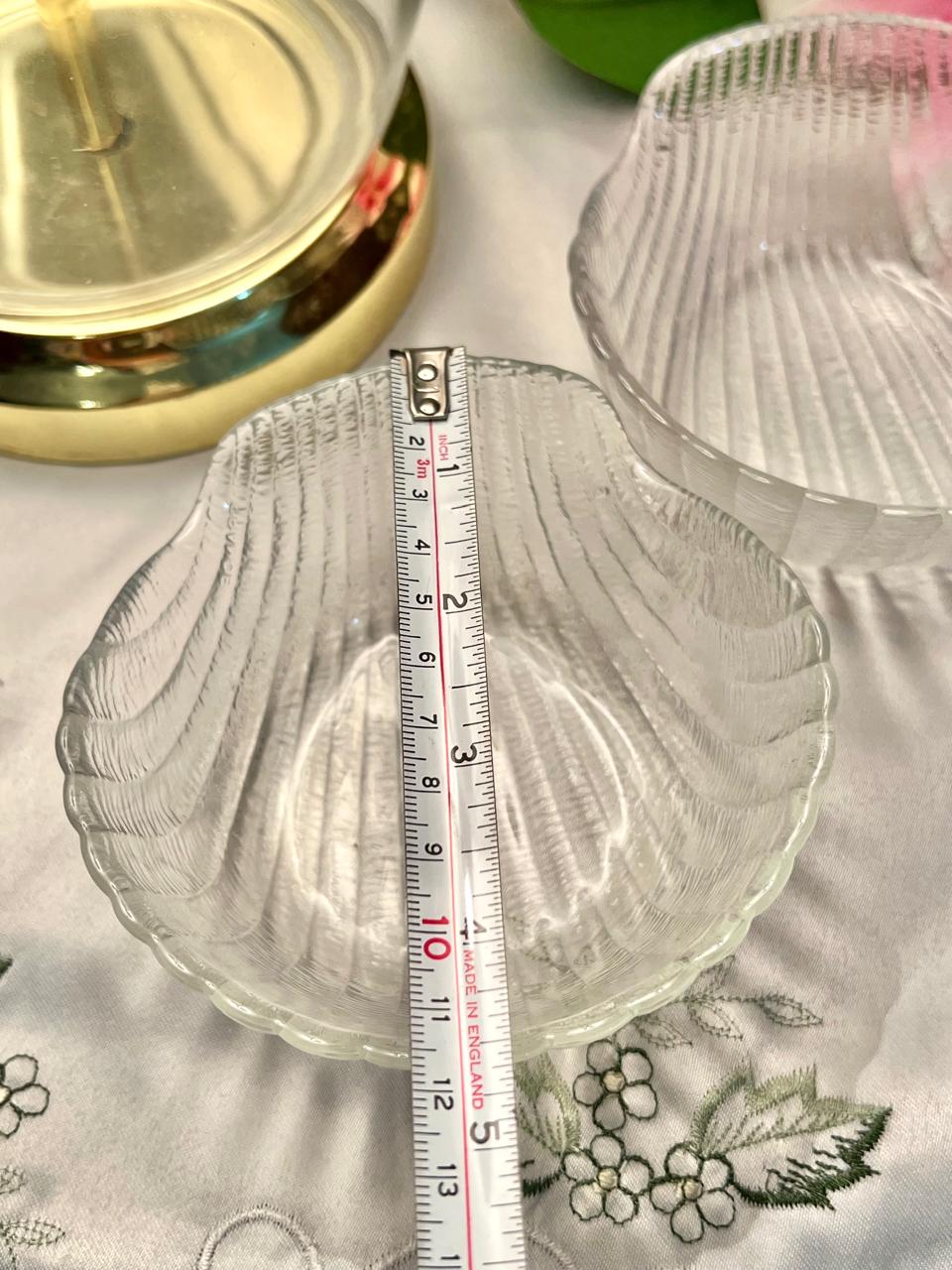 Vintage Shell-Shaped Clear Crystal Bowls – 2 Pieces, 5 Inch