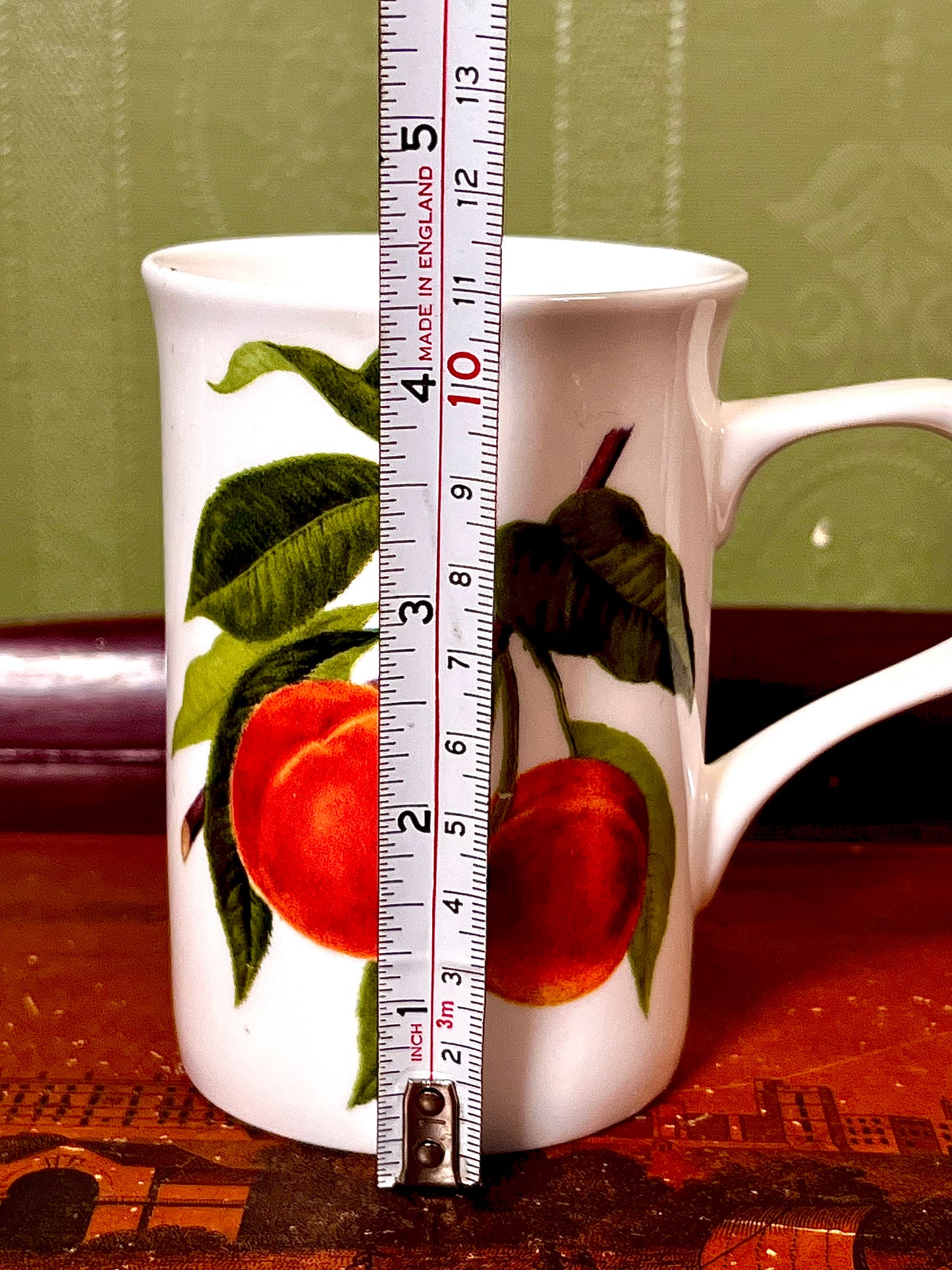 Home Peach Fruit Ceramic Mug Green Leaf Design