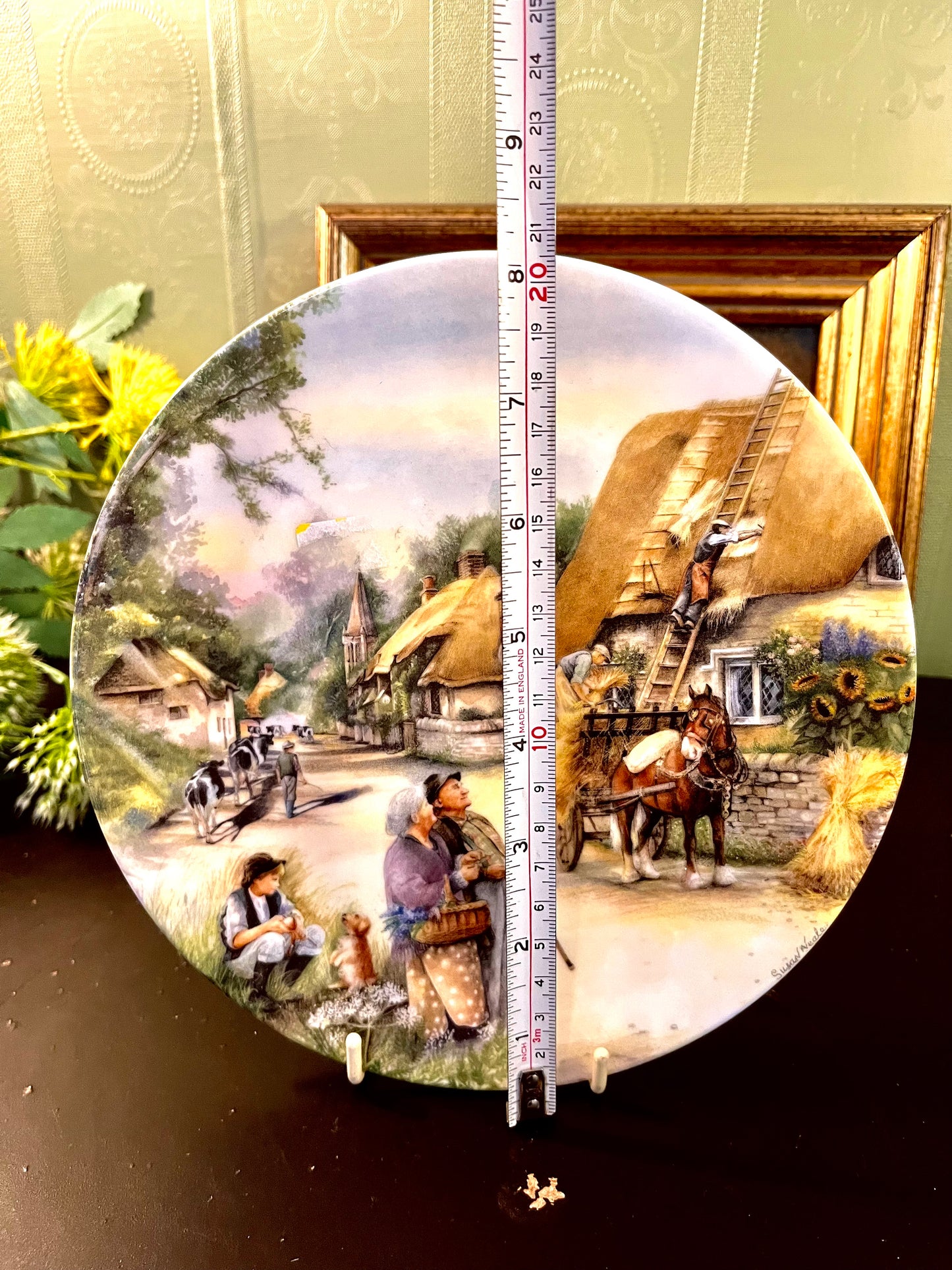 Royal Doulton The Thatcher 1990 Collector Plate 20 cm