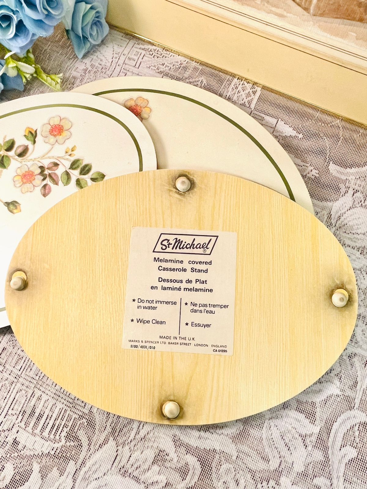 St Michael Melamine Casserole Stand – Made in UK