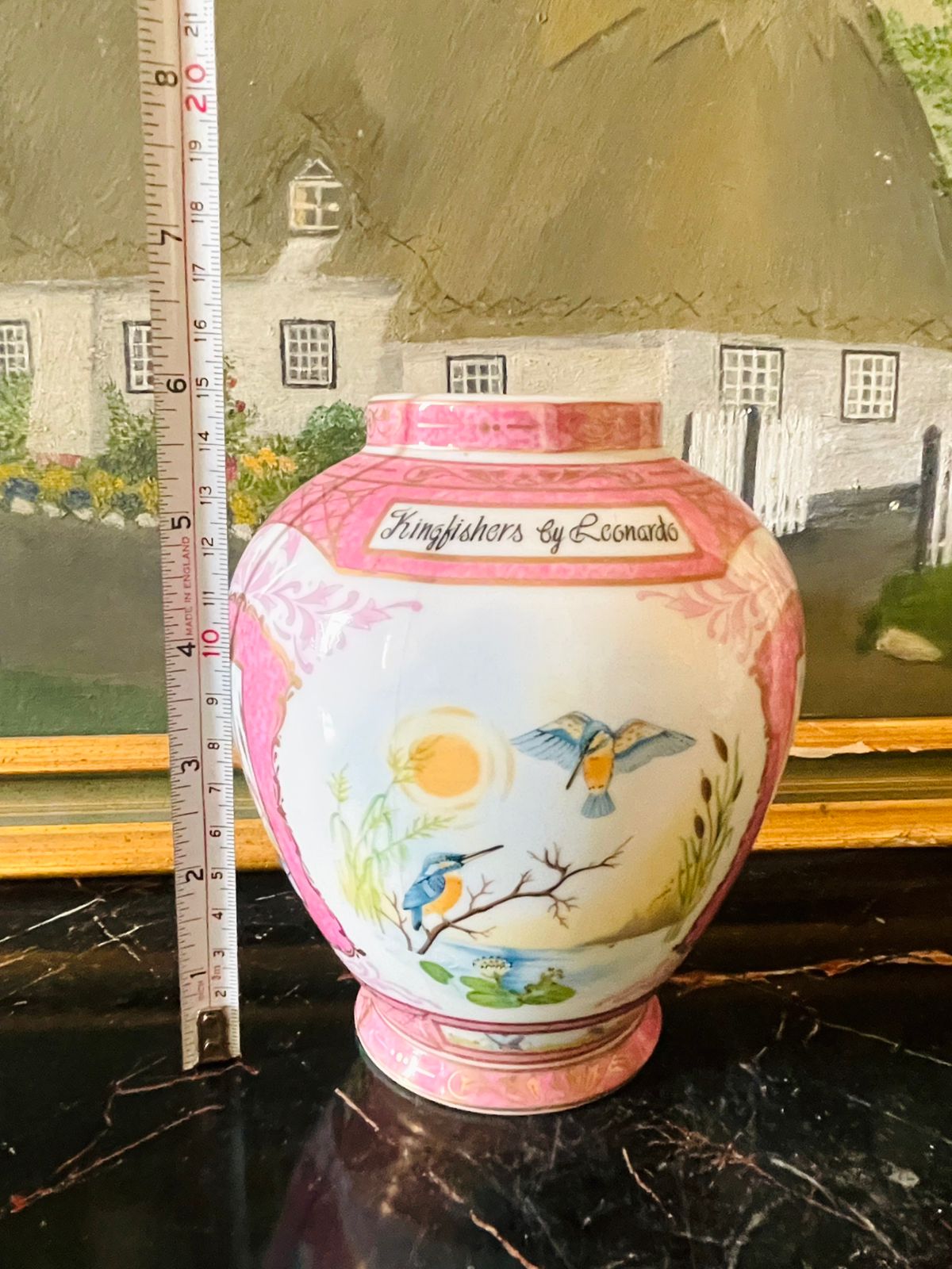 Kingfishers by Leonardo” Porcelain Decorative Vase – Hand Painted