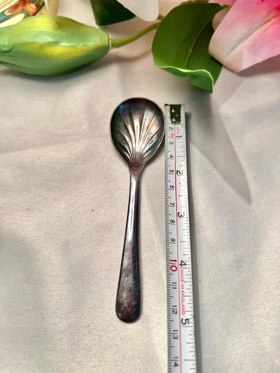 Vintage Shell-Detail Silver-Tone Spoon Approx. 12 cm
