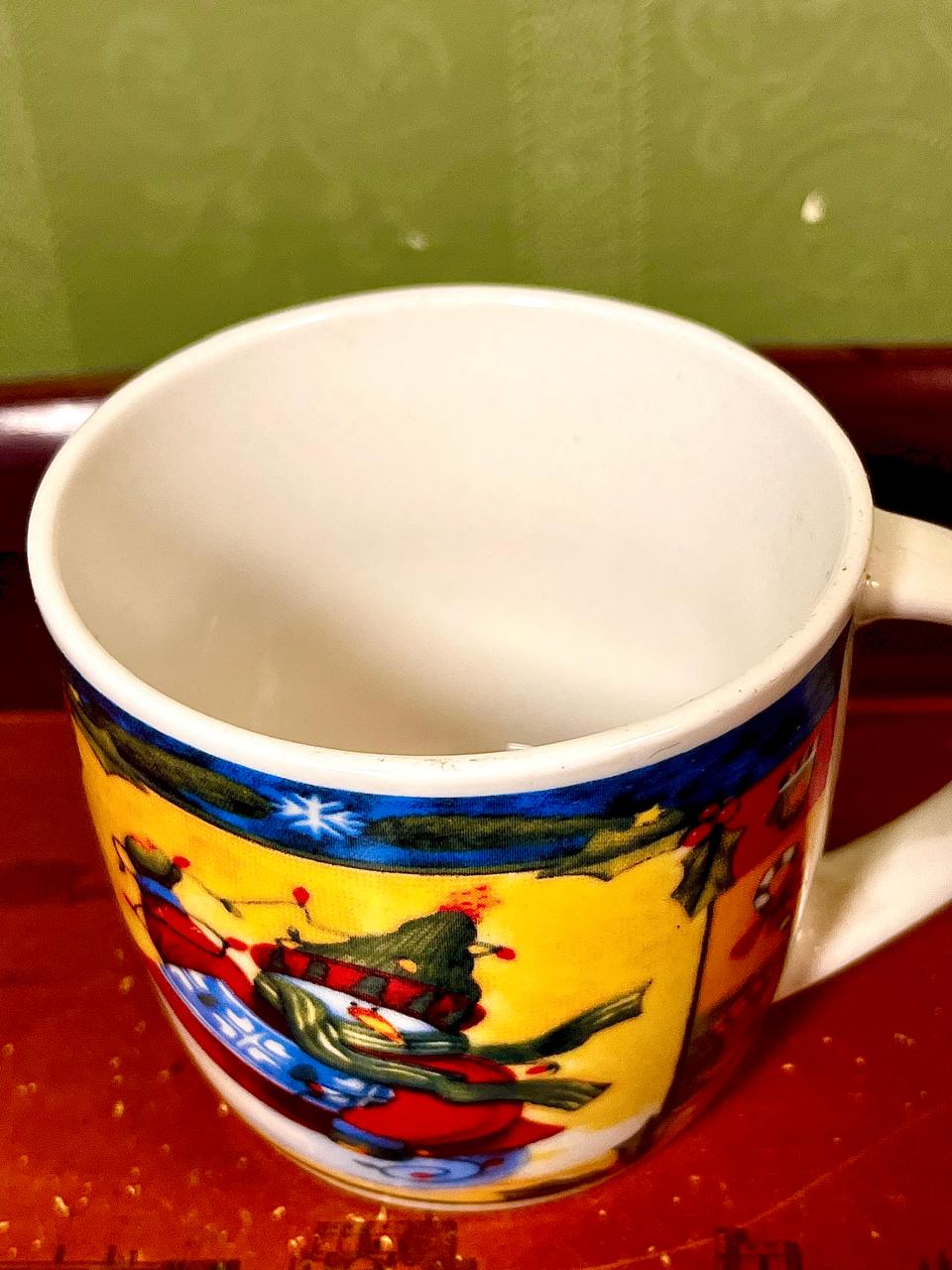 Festive Christmas Snowman & Santa Ceramic Mug – 4"