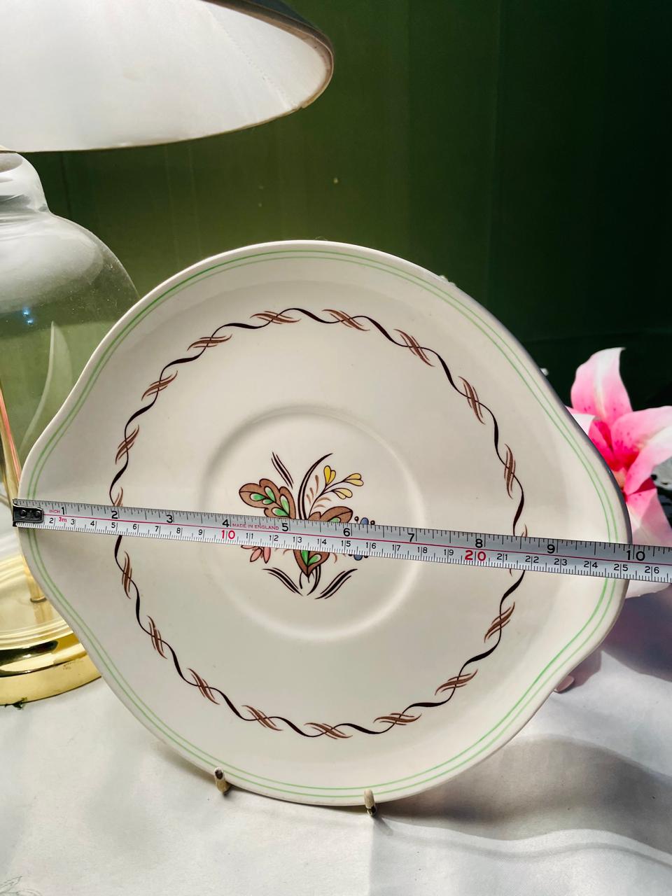 Royal Doulton Woodland D6338 Vintage Serving Plate 26 cm England