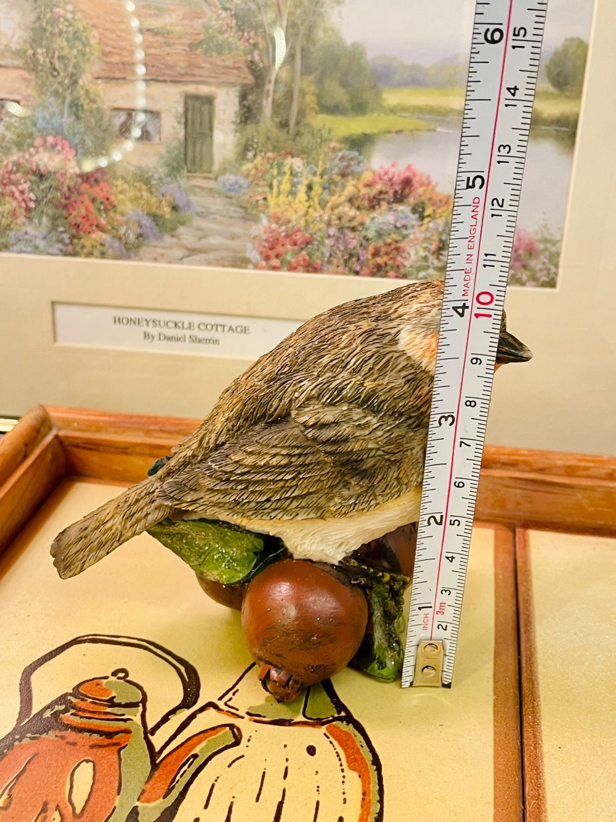 Robin Bird Figurine on Berries – Nature-Inspired Home Decor