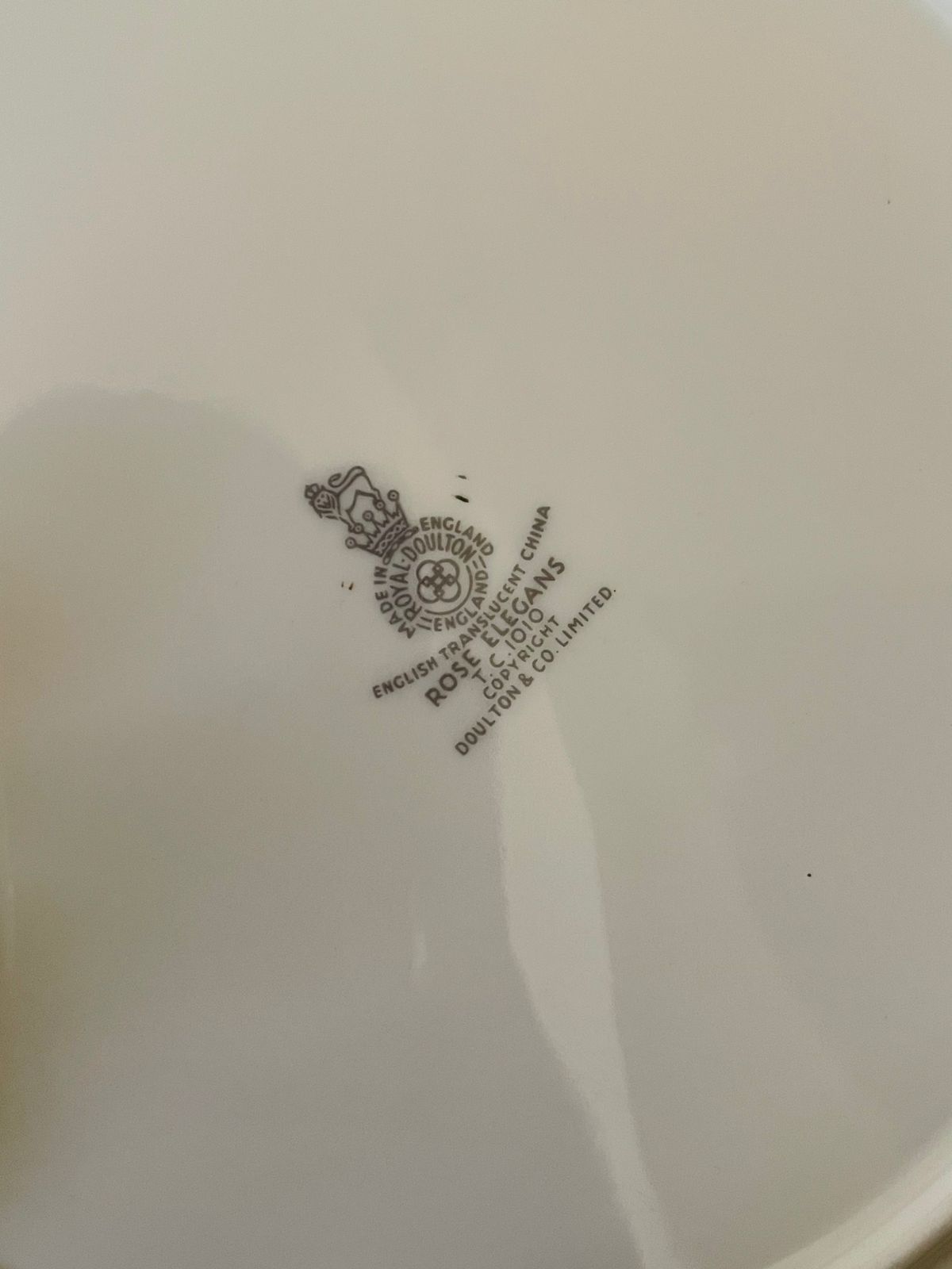 Royal Doulton “Rose Elegans” Cake Plater – Fine Bone China Dinnerware, England