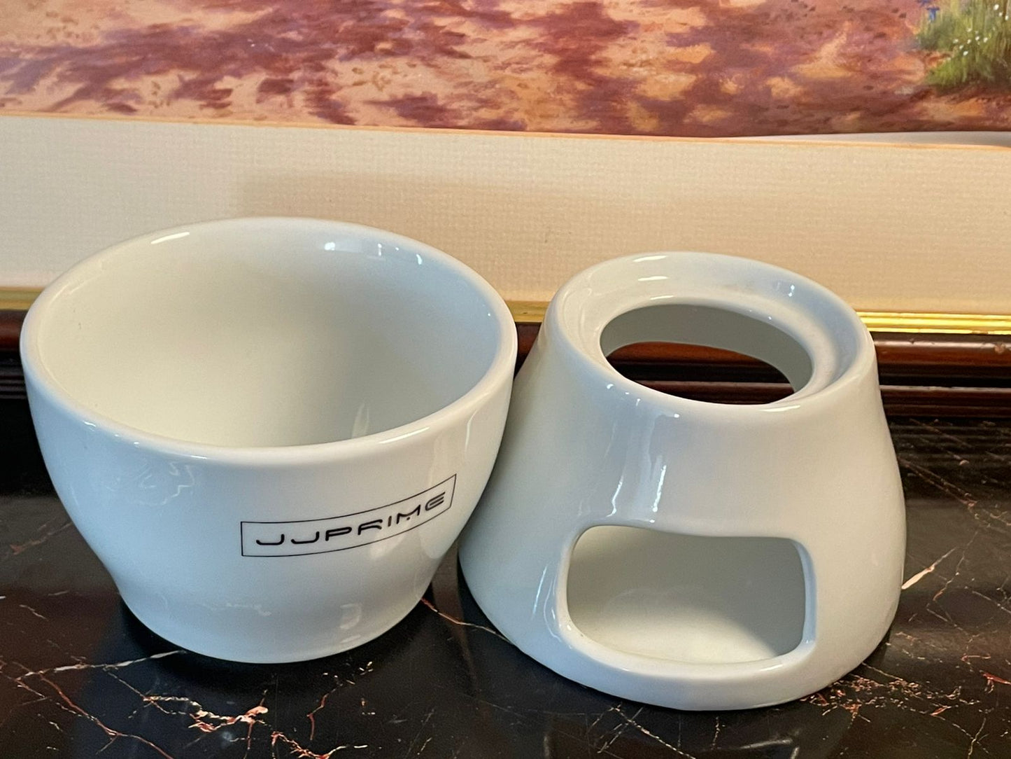 JJPRIME White Ceramic Fondue Set – With 4 Forks