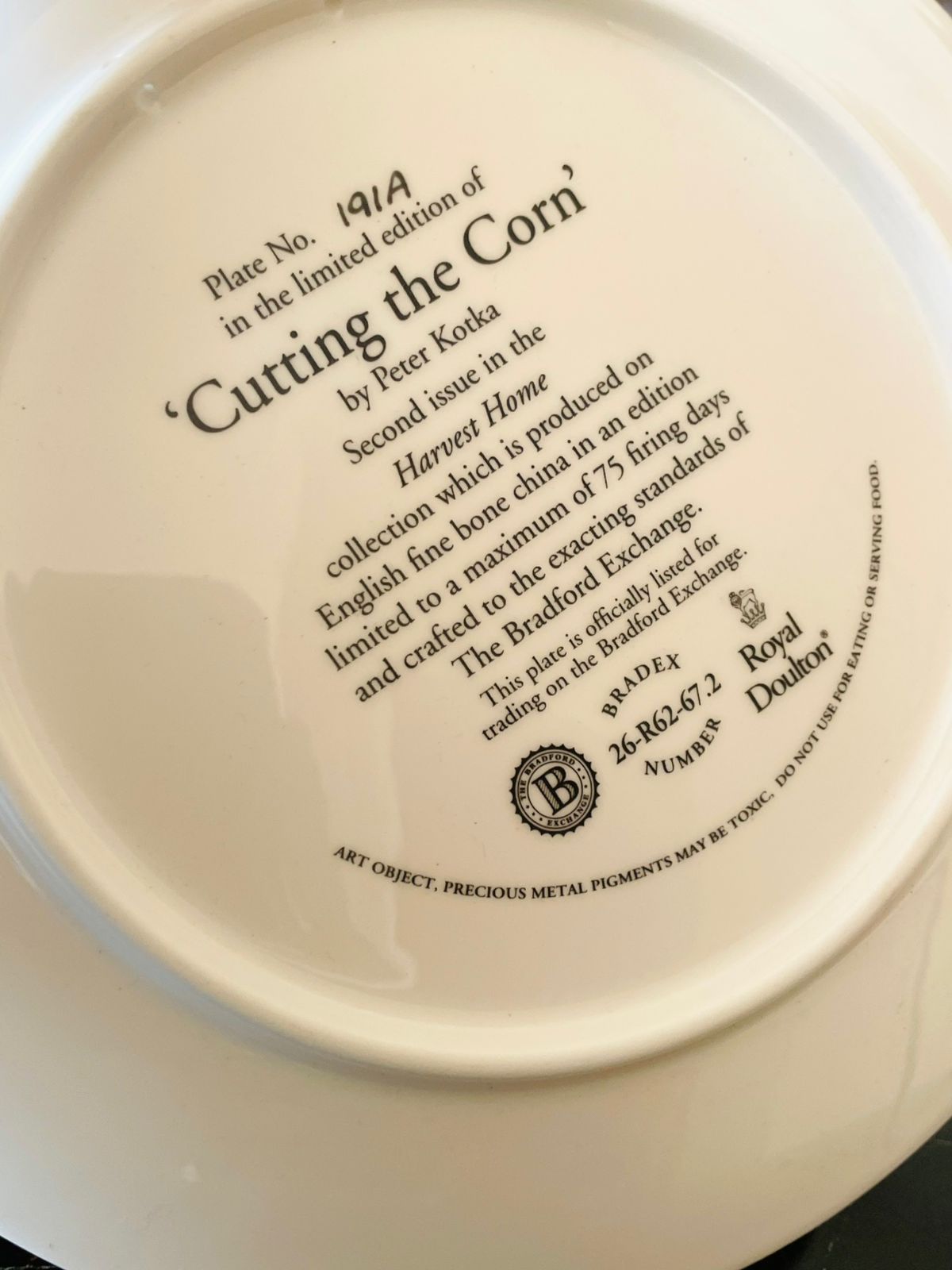 Royal Doulton bradfoard exchange Decorative Wall Plate – “Cutting the Corn” by Peter Kotka, England