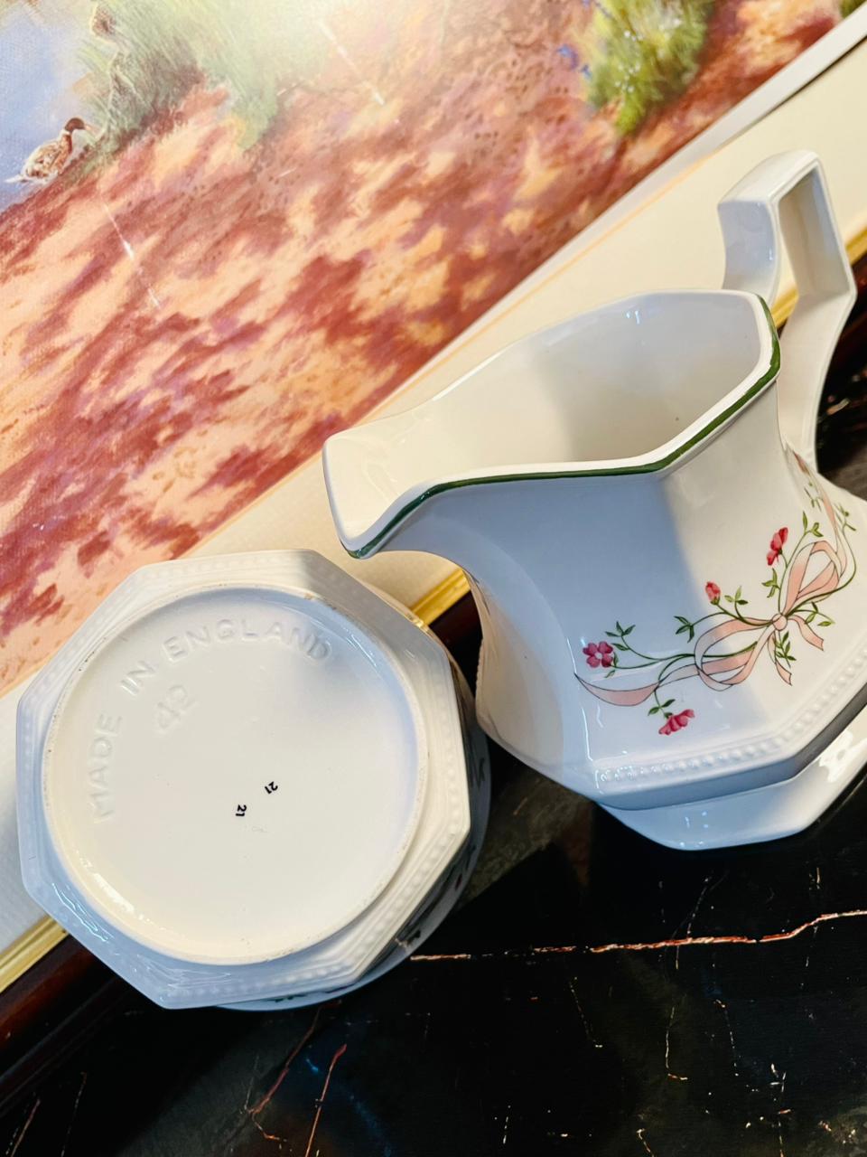 Johnson Bros Eternal Beau Milk Jug & Sugar Bowl Set – England