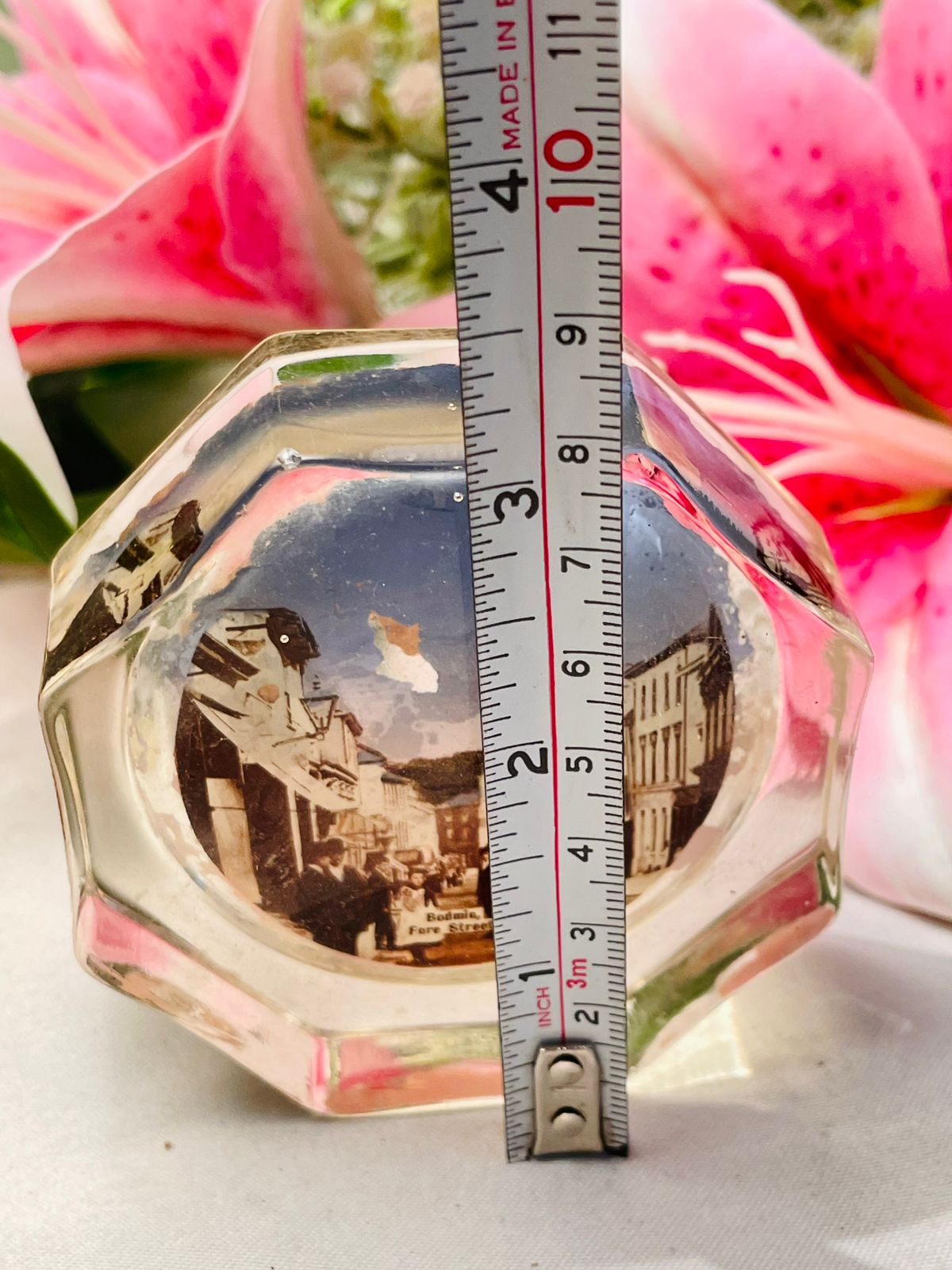 Vintage Bodmin Fore Street Souvenir Paperweight Approx. 9 cm Tall