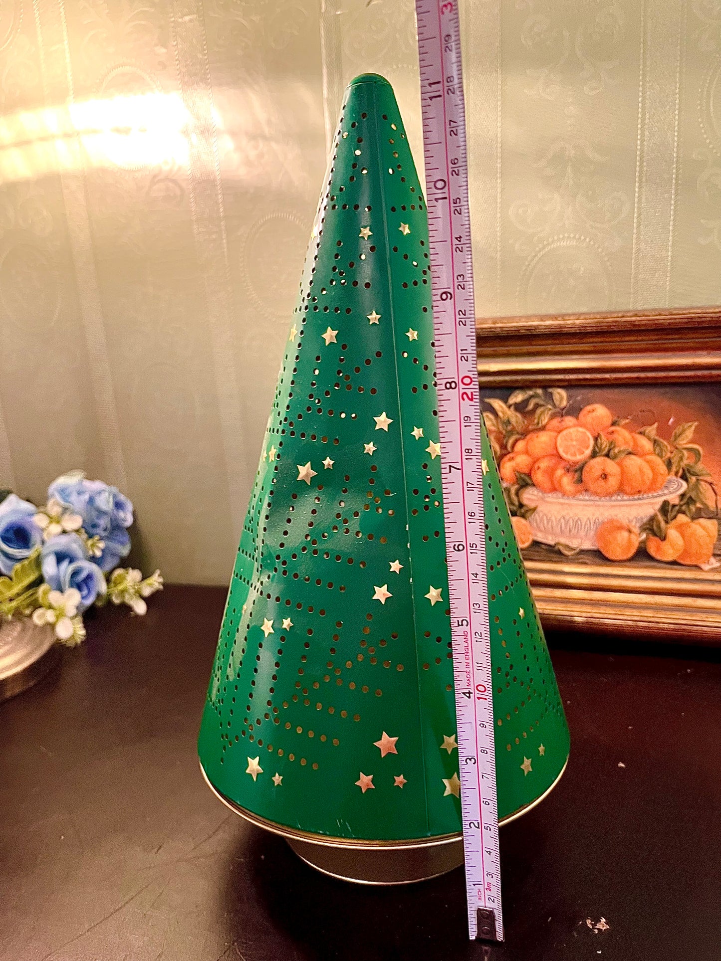 Marks & Spencer Green Christmas Tree Musical Biscuit Tin – Gold Star Design