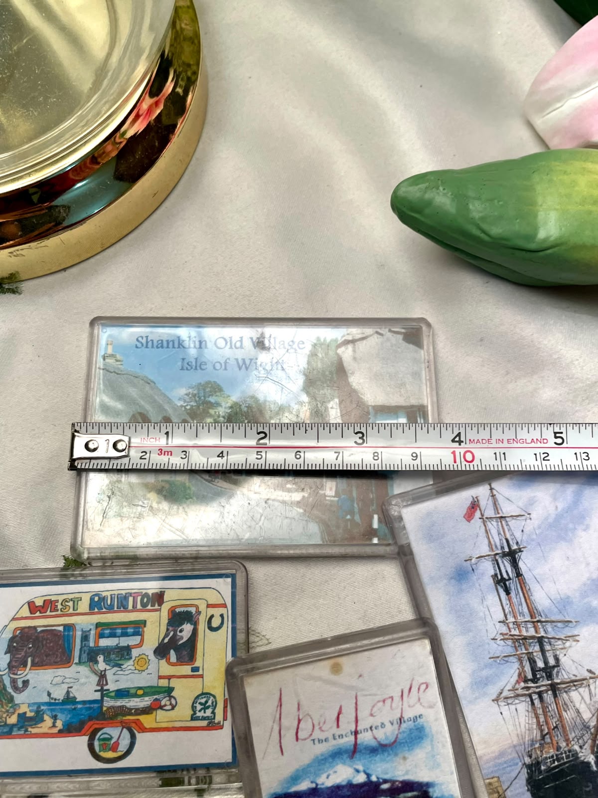 Vintage UK Souvenir Fridge Magnets – 5 Piece Travel Set