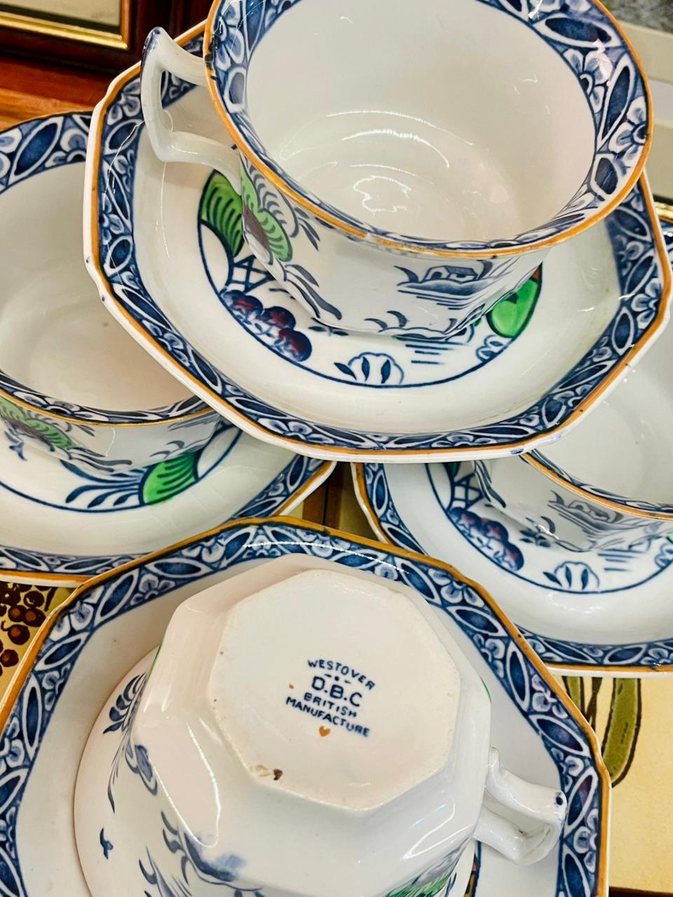 Set of 4 Persons, Vintage Westover Blue & White Tea Cup Saucer Set – British Made