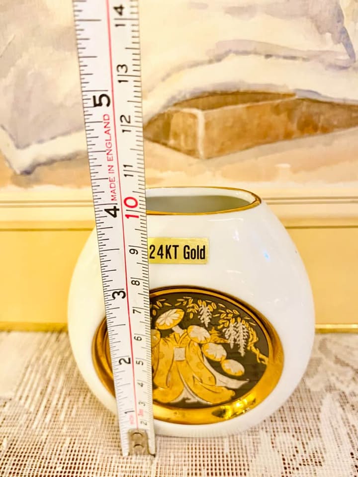 24KT Gold Accent Vintage Porcelain Vase