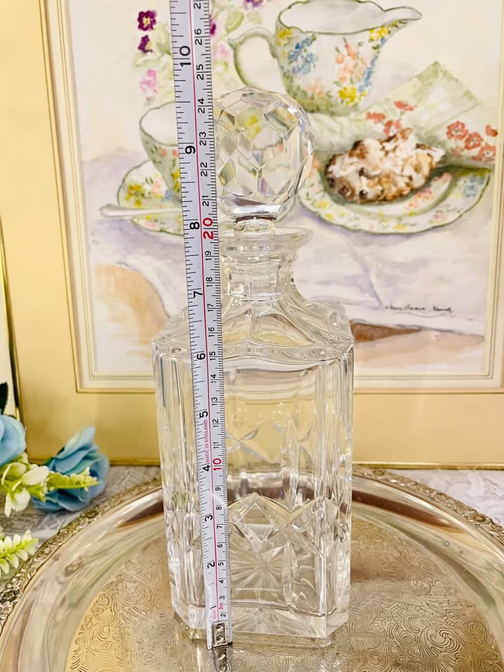 Vintage Cut Crystal Decanter – Starburst Stopper