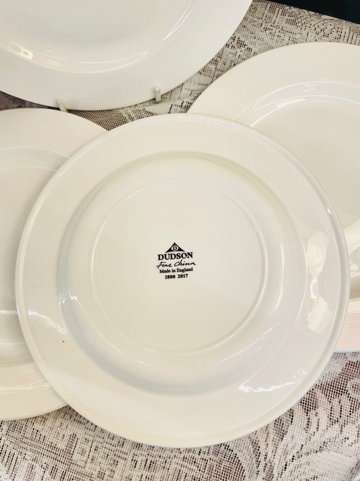 Dudson Fine China White Medium Plates Set
