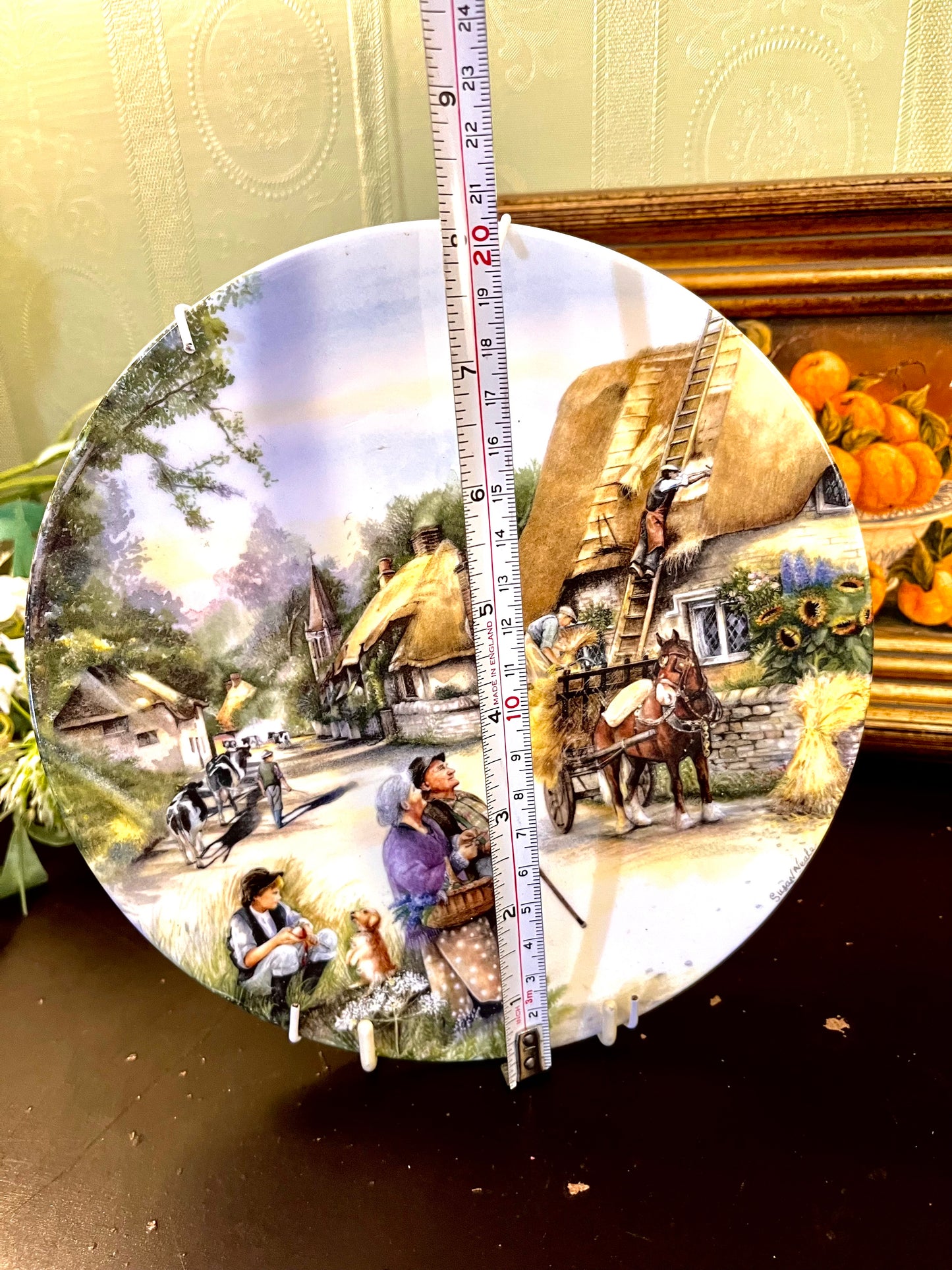 Royal Doulton The Thatcher 1990 Collector Plate 20 cm