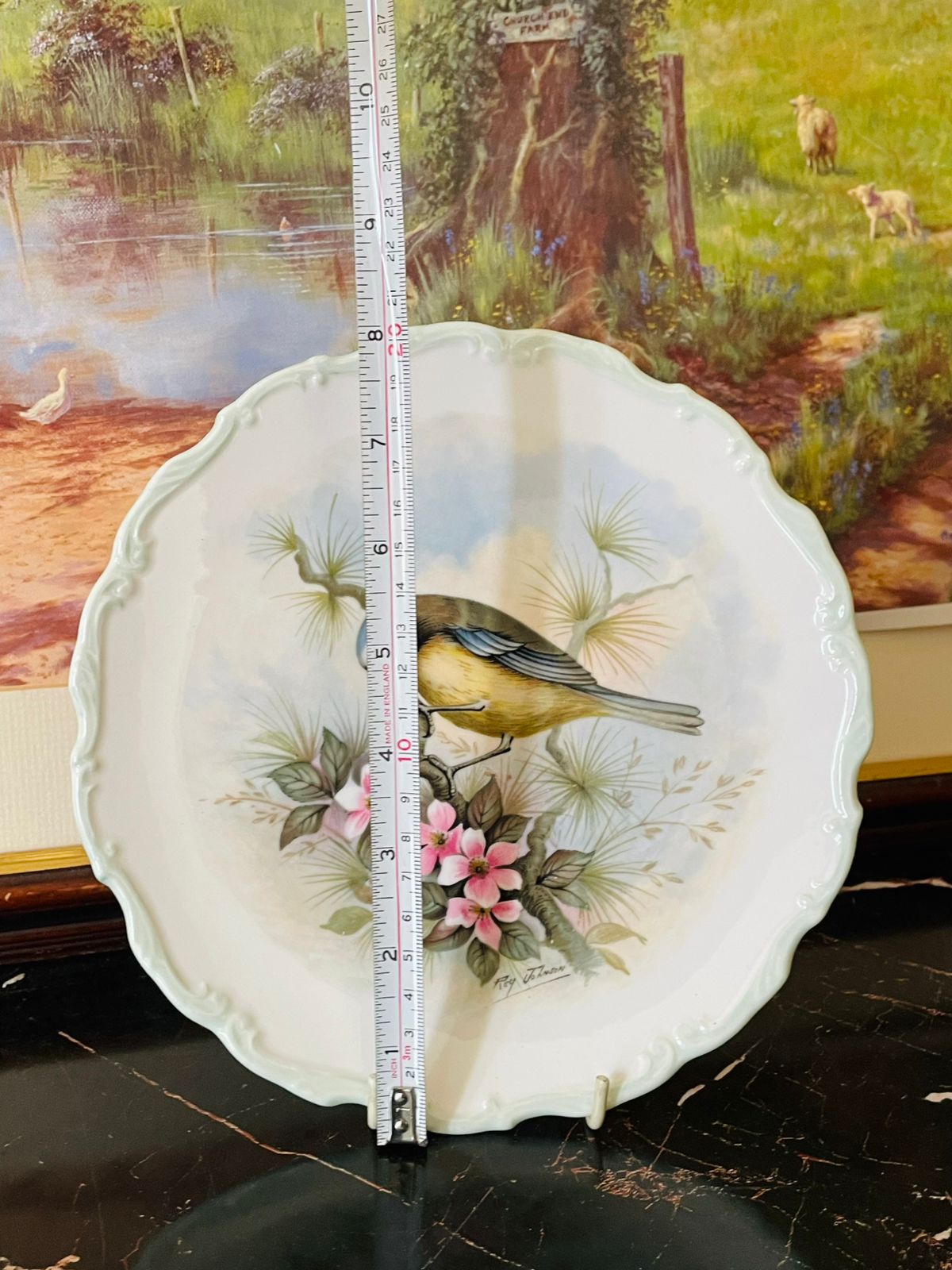Royal Albert Woodland Birds Collection Plate – Blue Titmouse (1982, Reginald A. Johnson) – Bone China England