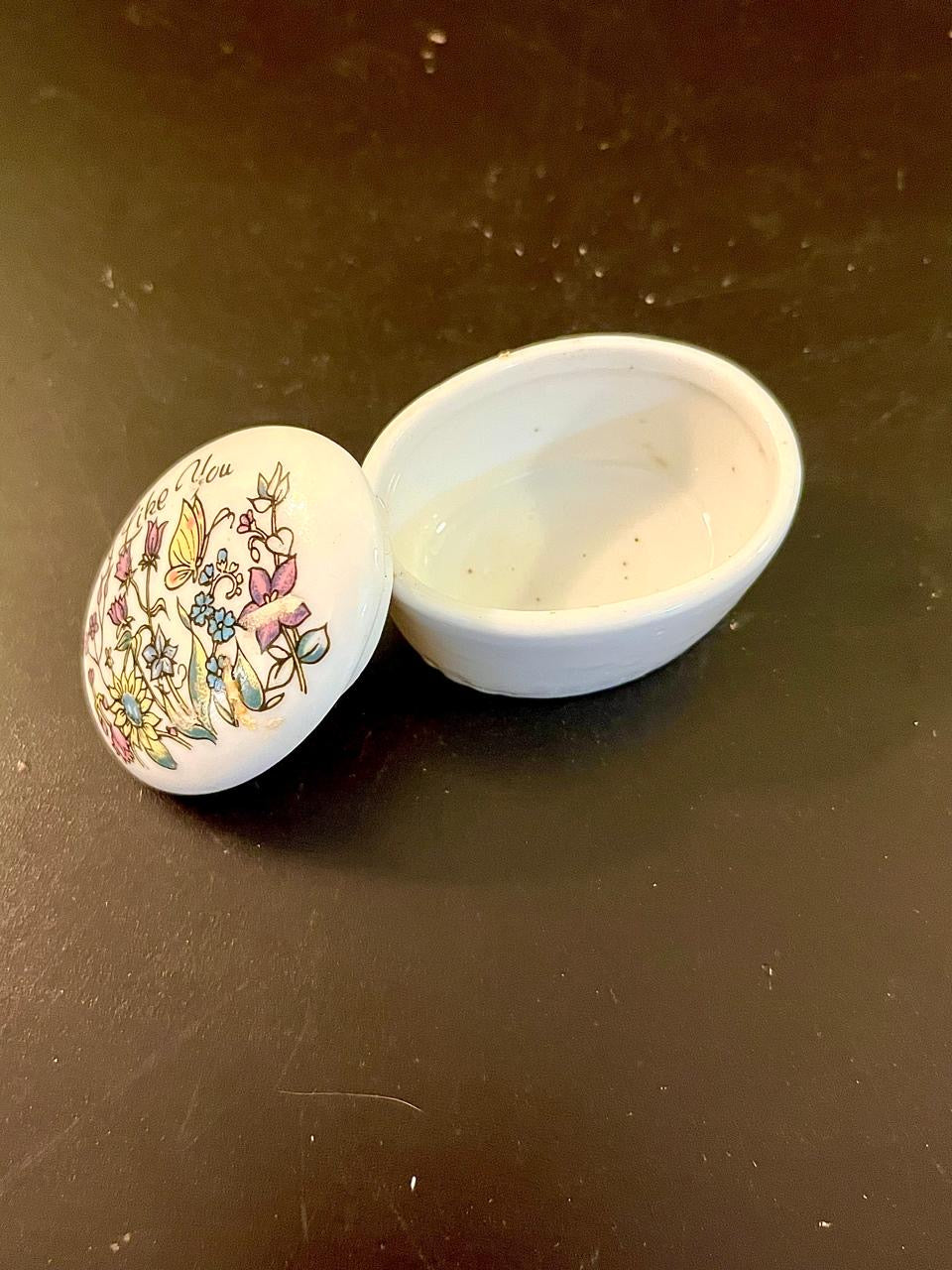 Vintage Floral Ceramic Trinket Box