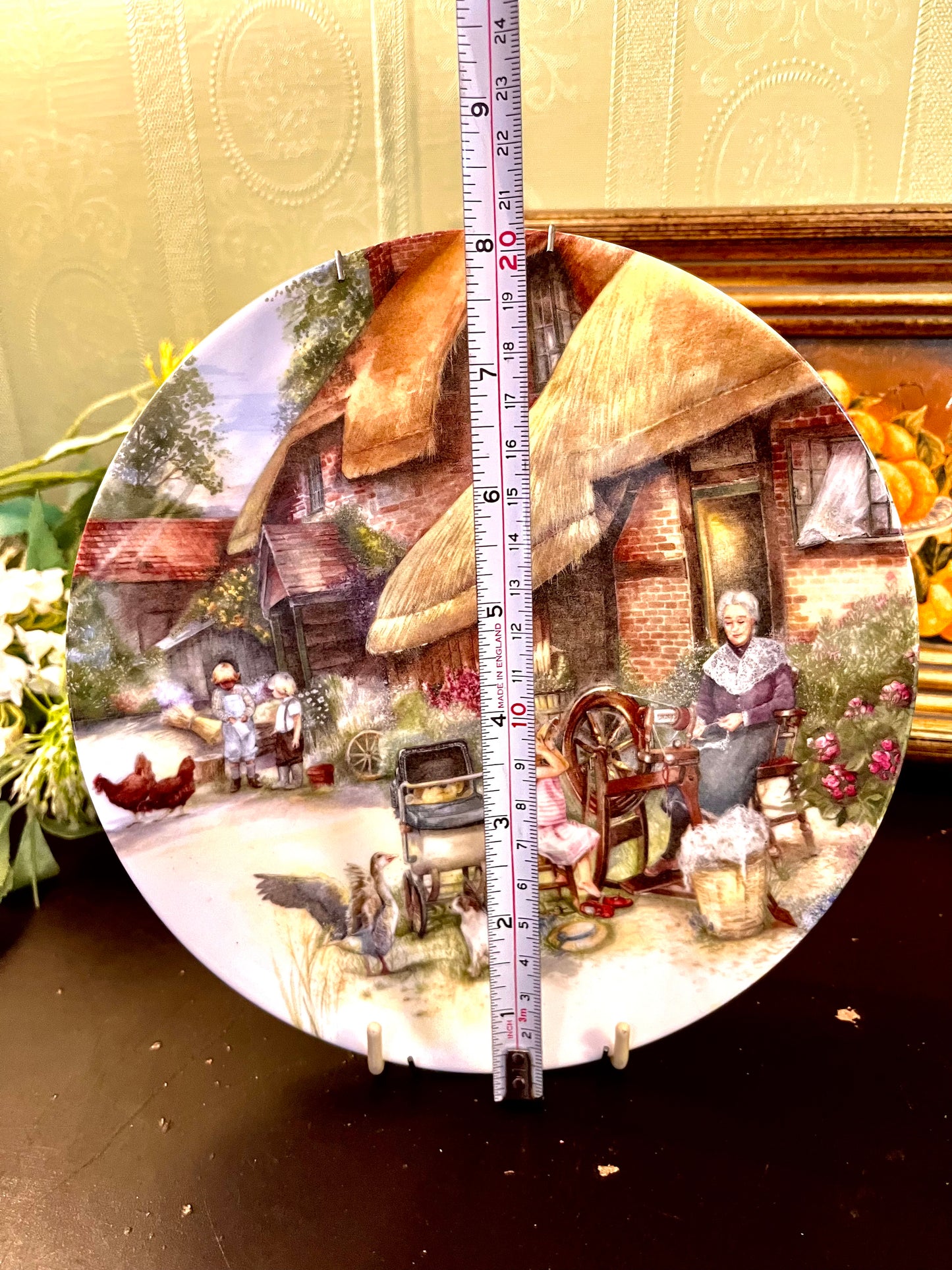 Royal Doulton The Spinner Collector Plate 20 cm