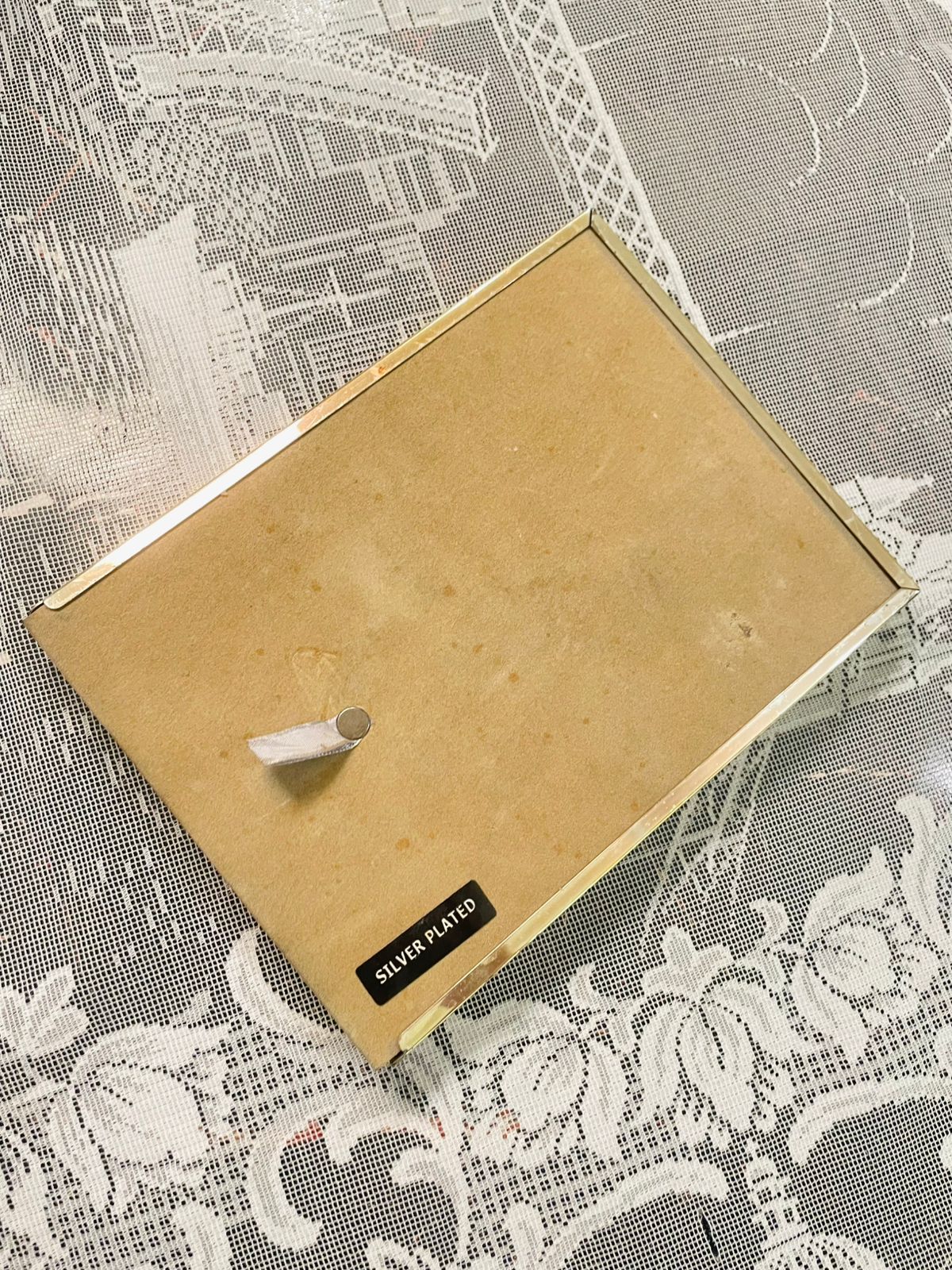 Vintage Double Gold Photo Frame – Elegant Hinged Display 8.5 inch