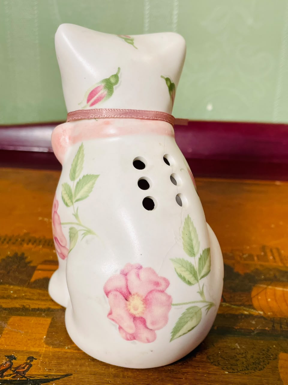 Vintage Floral Ceramic Cat Oil Burner 5 Inch