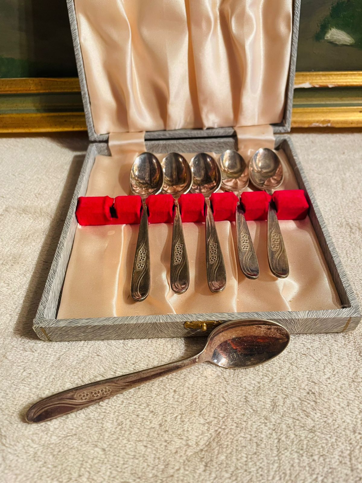 6 Vintage Silver Plated spoons with Original Box – Collectible Cutlery Set
