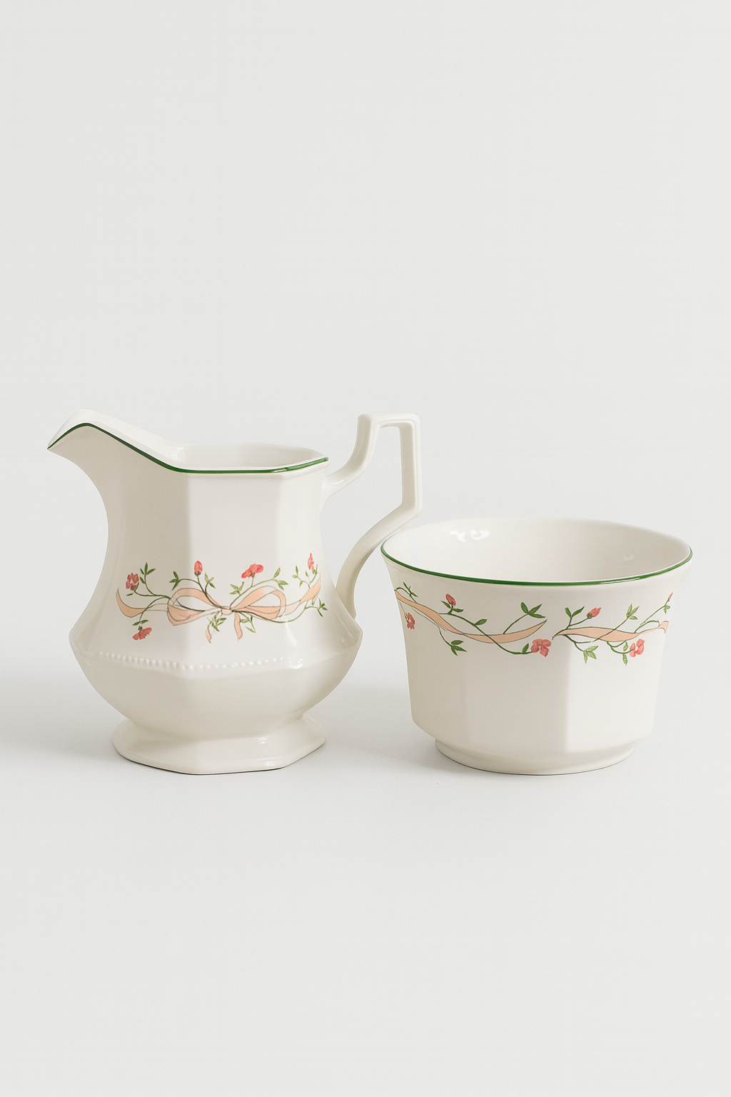 Johnson Brothers Eternal Beau Milk Jug & Sugar Bowl Set – Vintage England