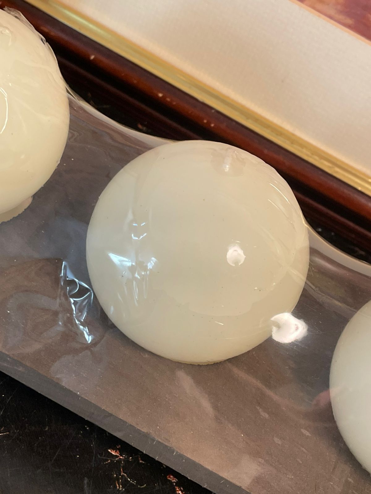 Landon Tyler Handcrafted Candle Set – Elegant Sphere Candles with Wooden Tray