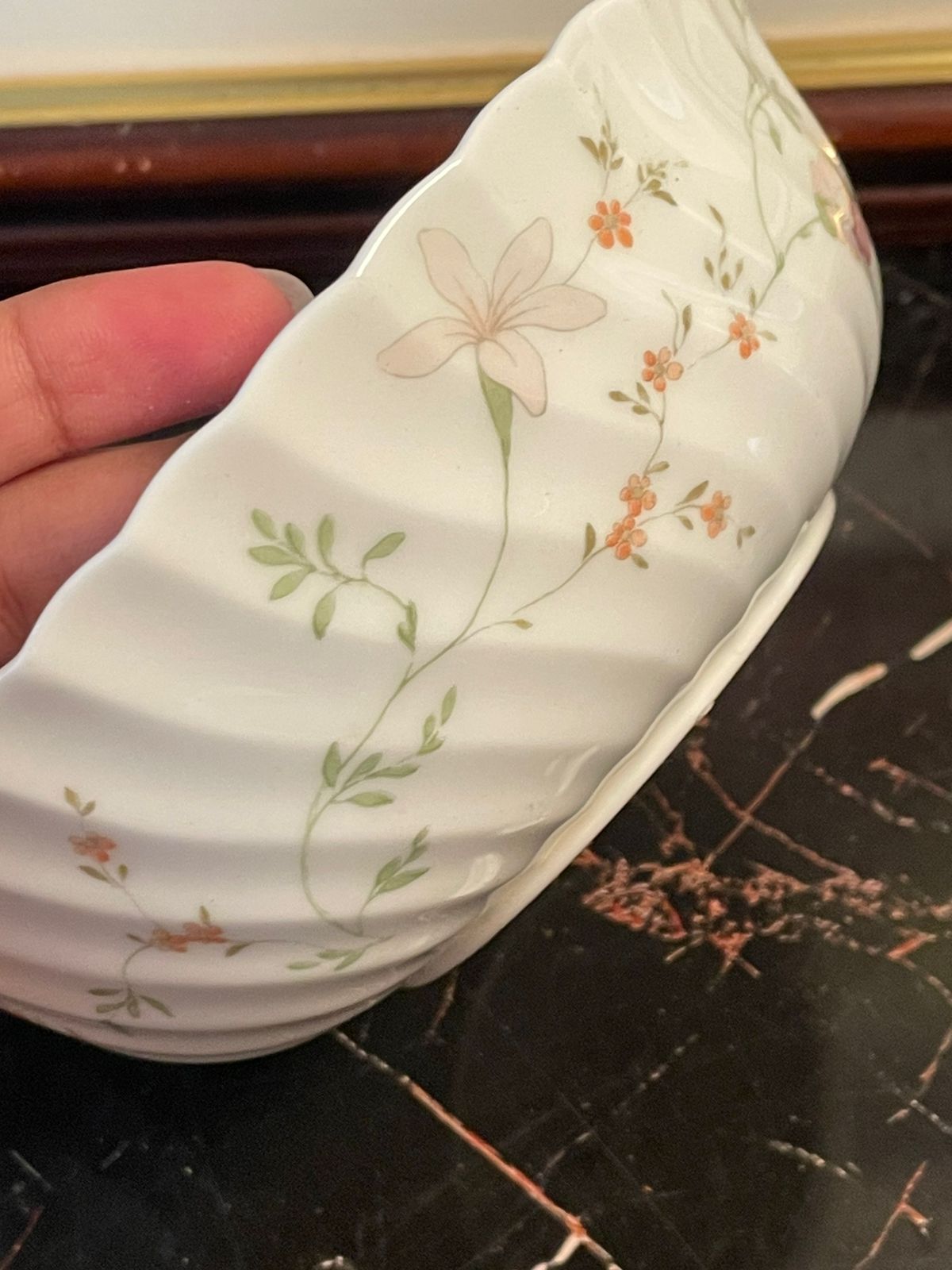 Wedgwood Campion Lidded Serving Bowl – Fine Bone China, England