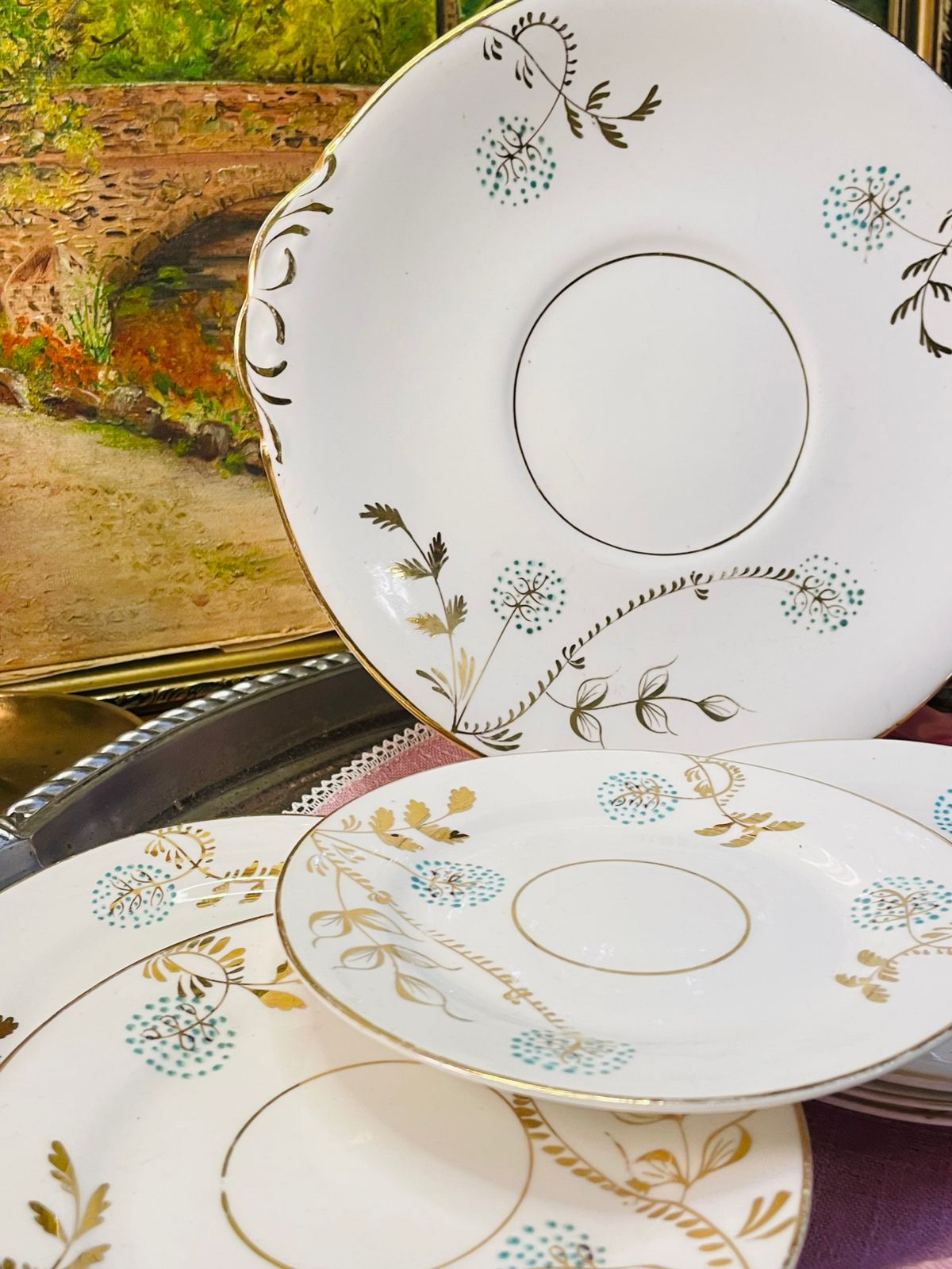 Set of 6-Person Cake Set – White & Gold Floral Pattern – Vintage England Bone China