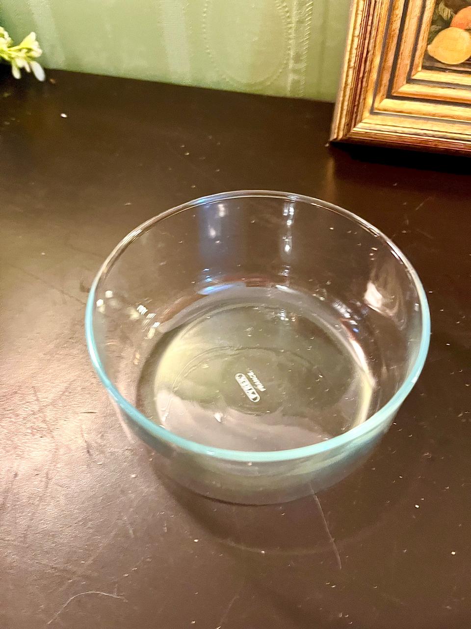 Pyrex Clear Glass Mixing Bowl – 5 Inch
