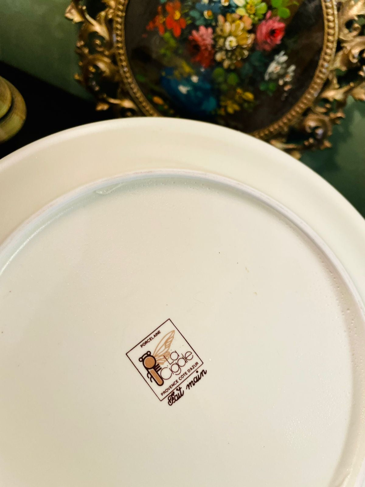 La Cigale Rue Deer Porcelain Decorative Plate