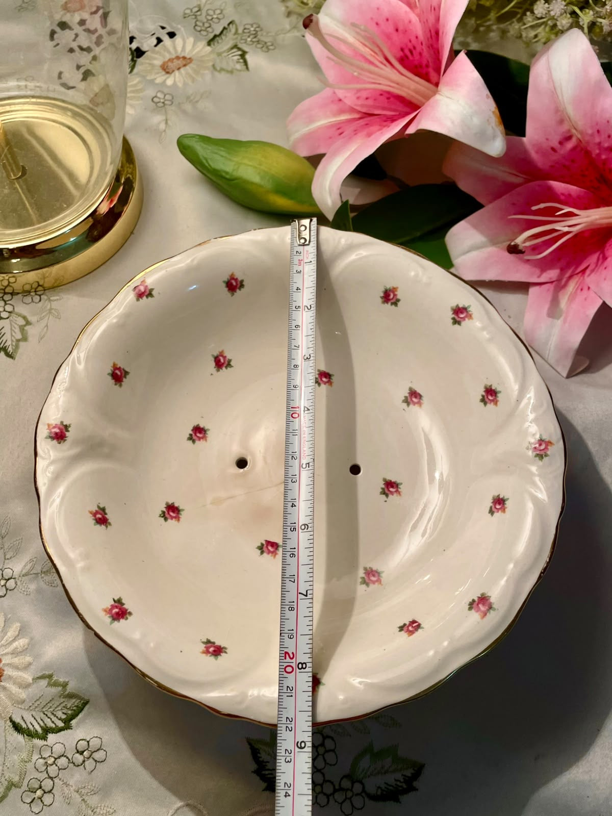 Crown Ducal Ware Rose Pattern Footed Bowl 21 cm