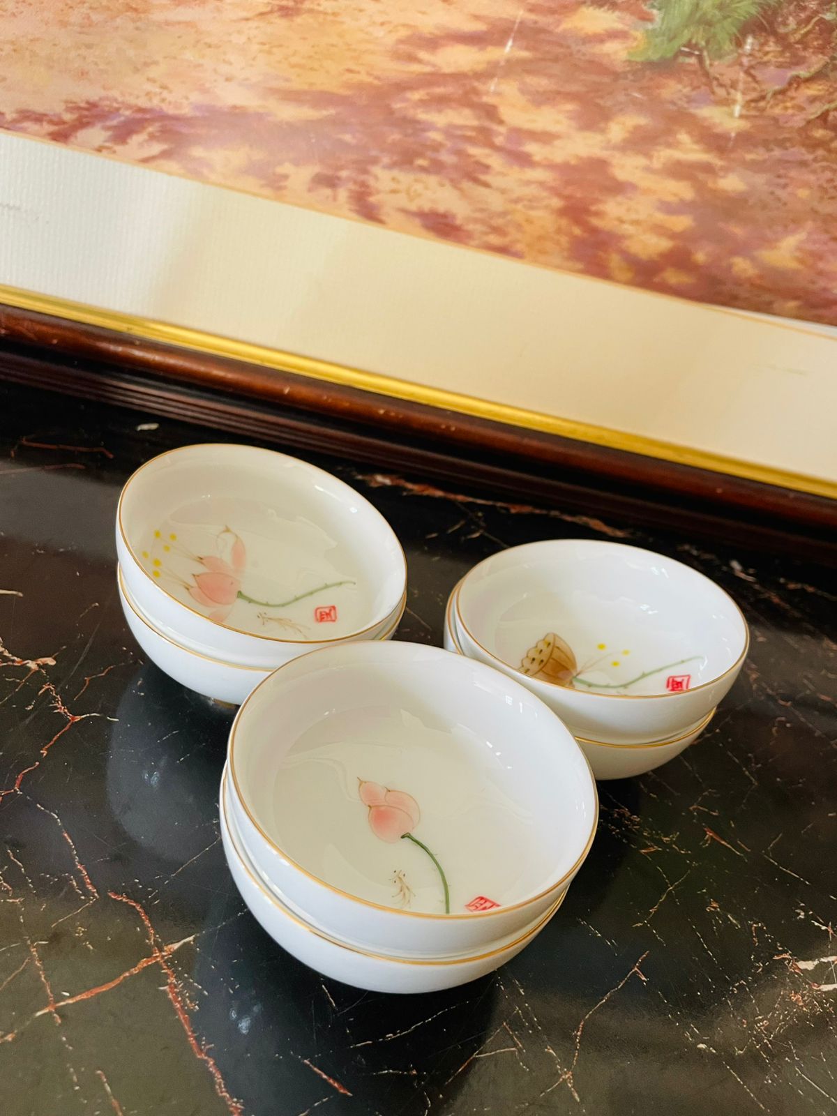 Set of 6 Chinese Porcelain Tea Cups – Hand-Painted Lotus Design, Gold Rim