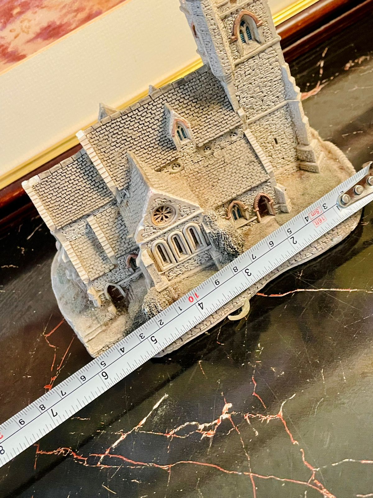 Cottage Collectible – Handcrafted Heritage Model