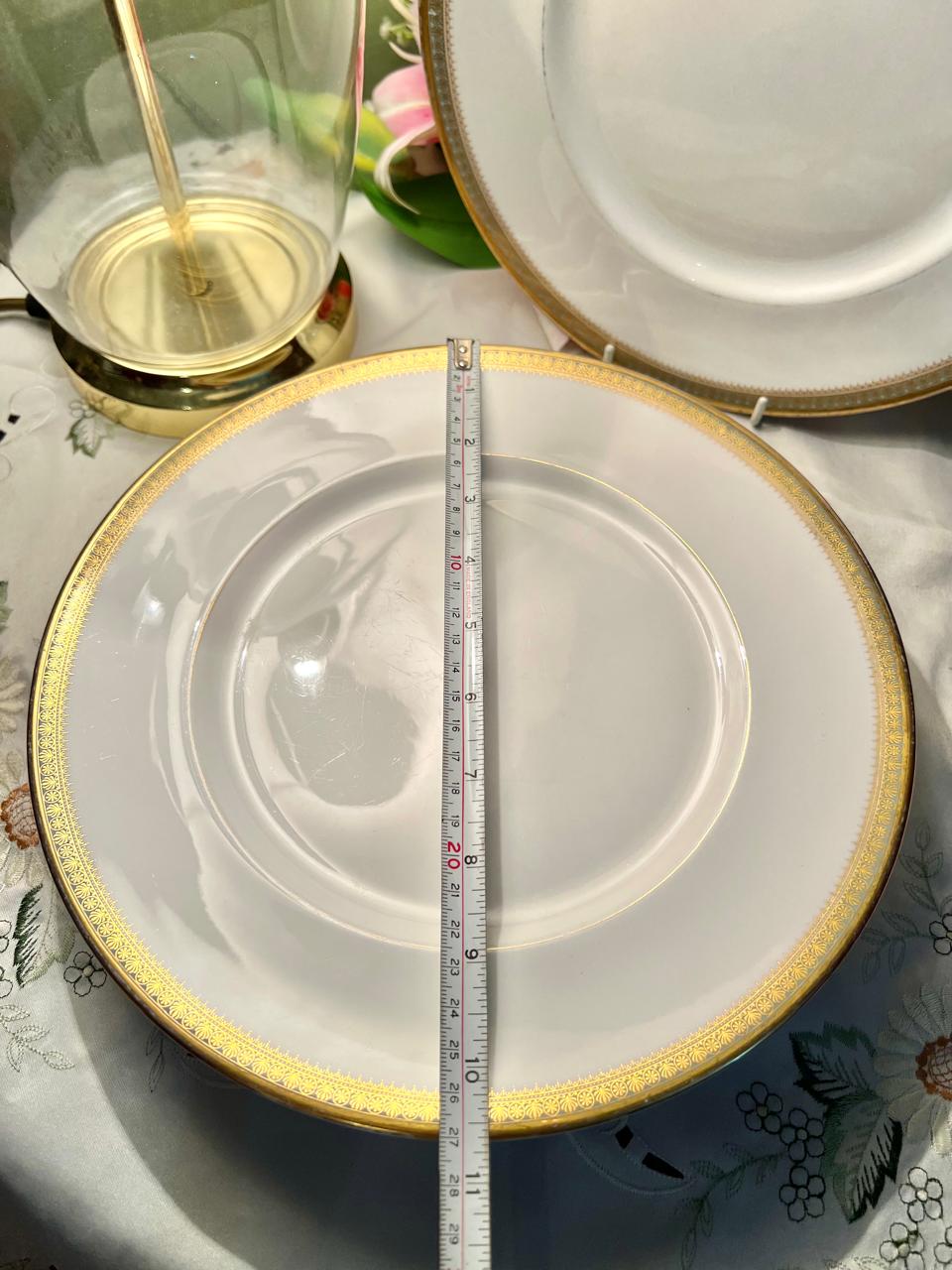 Royal Doulton Clarendon 10 Inch Dinner Plates – 6 Pieces