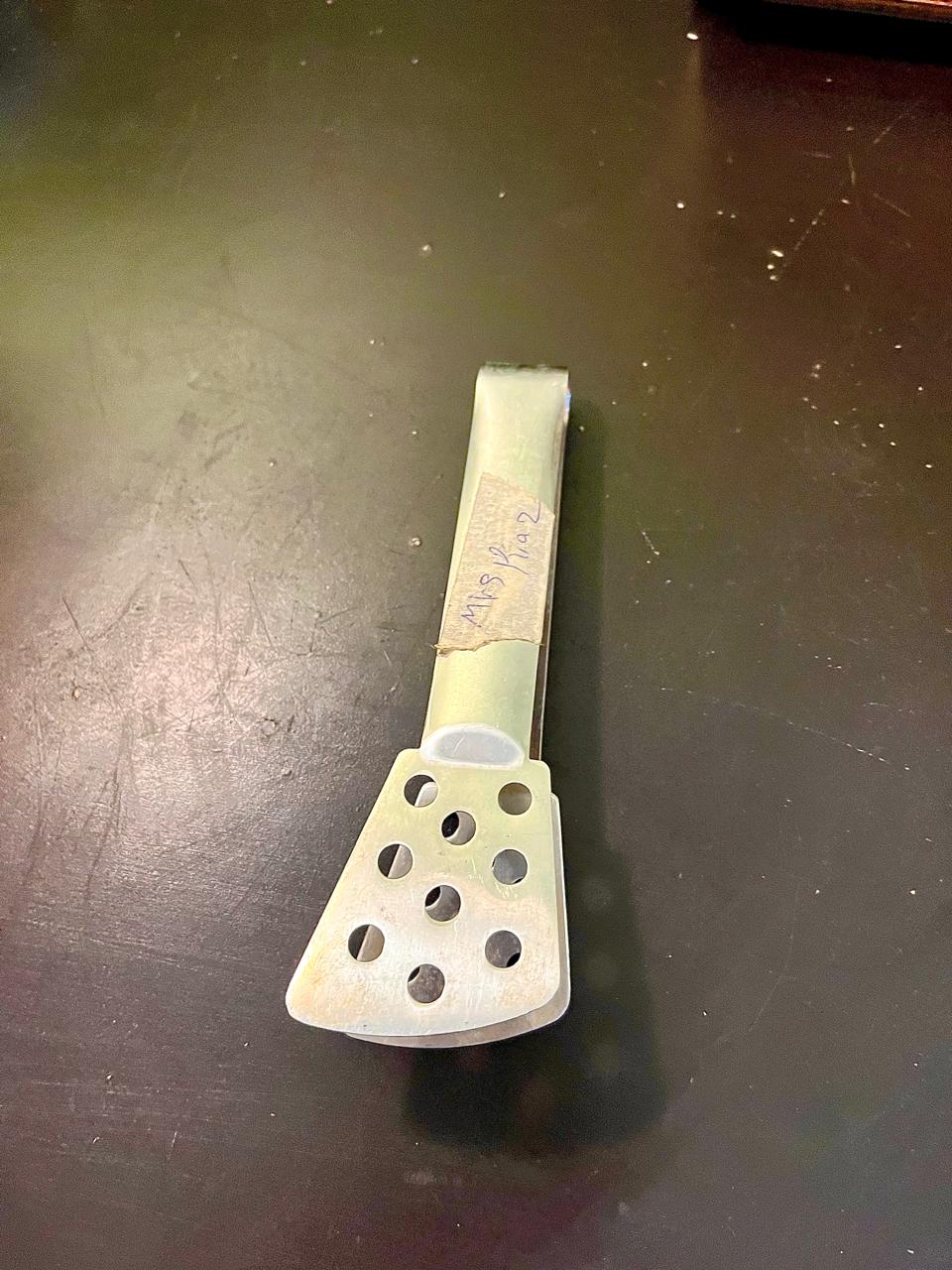 Vintage Perforated Stainless Steel Pie Server 14 cm