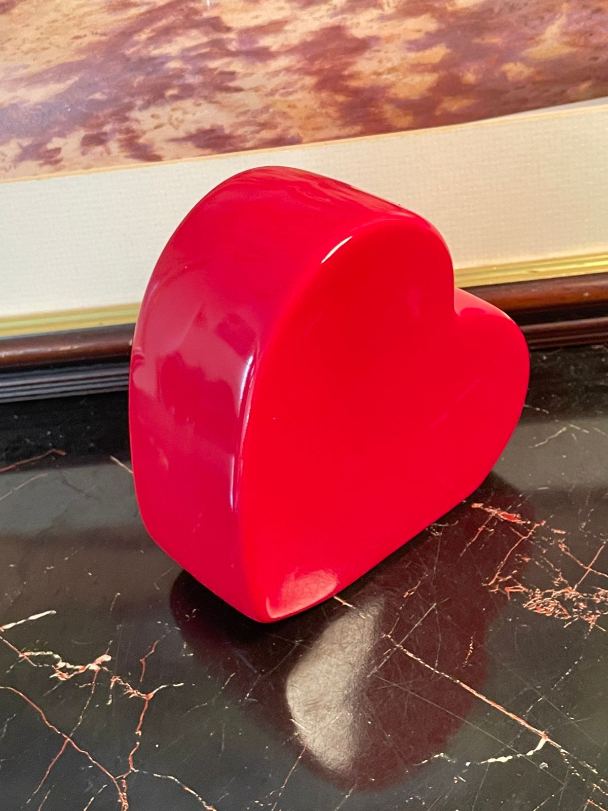 Bold Red Ceramic Heart Vase – Vintage Style Accent