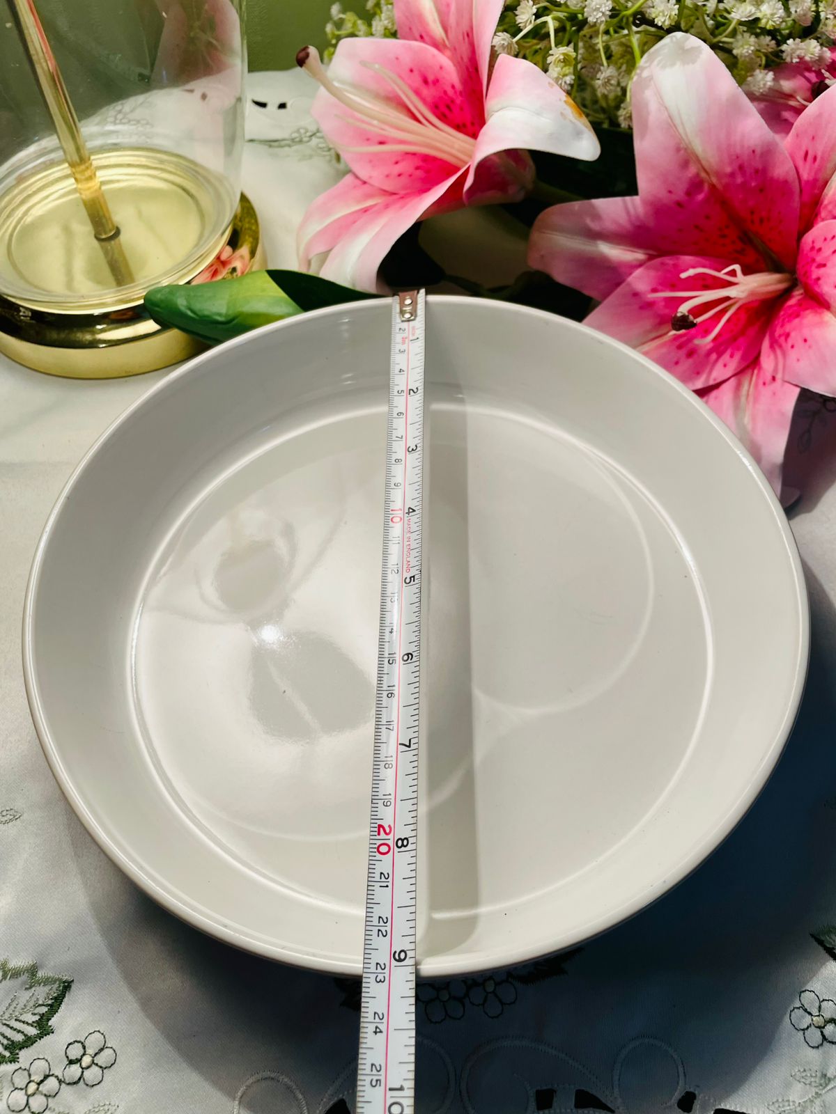 Vintage White Ceramic Oven-Safe Pie Dish Approx. 23 cm