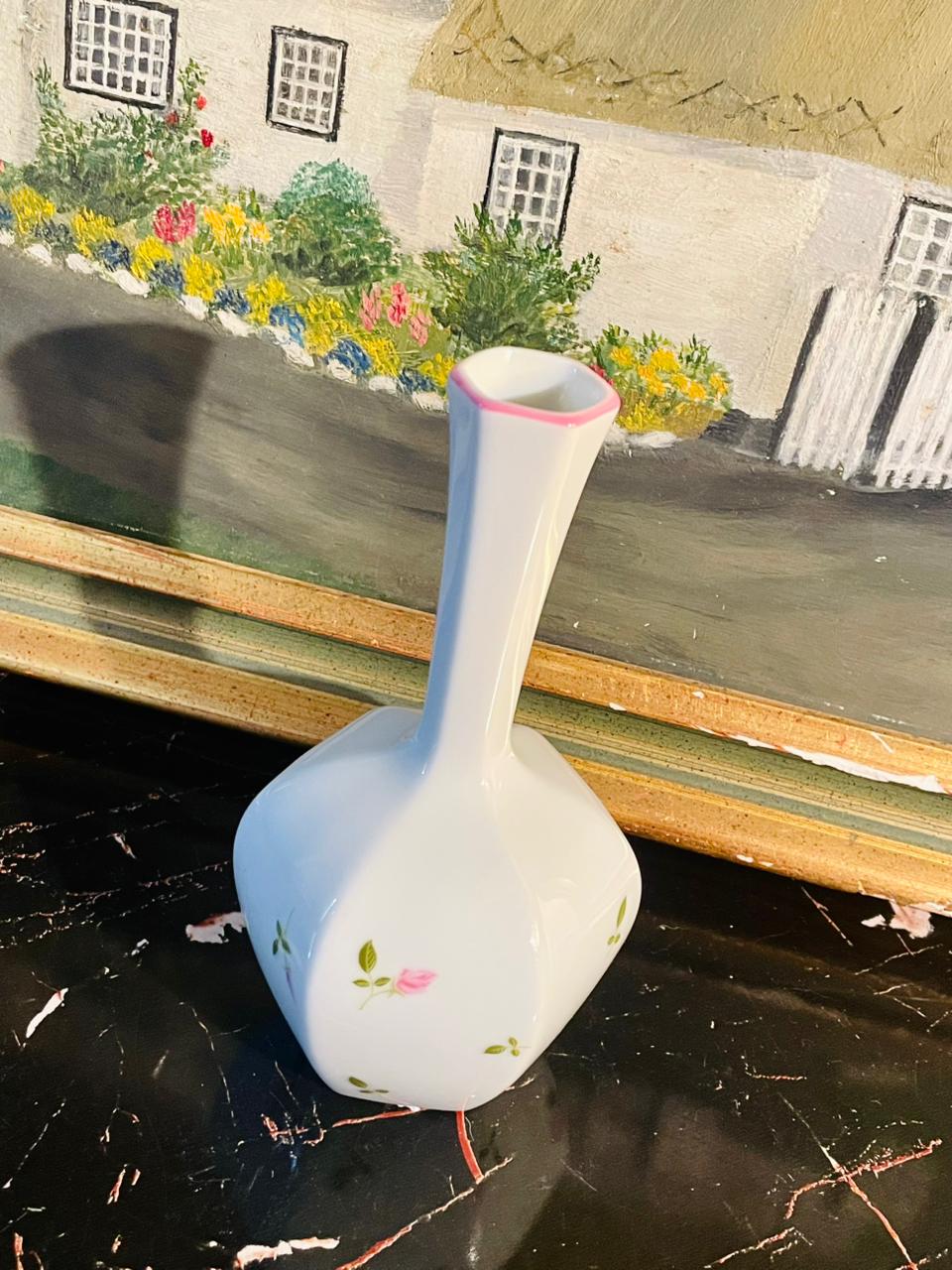 Porcelain Slim Neck Vase – Pink Rosebud Floral Design (15 cm, England)