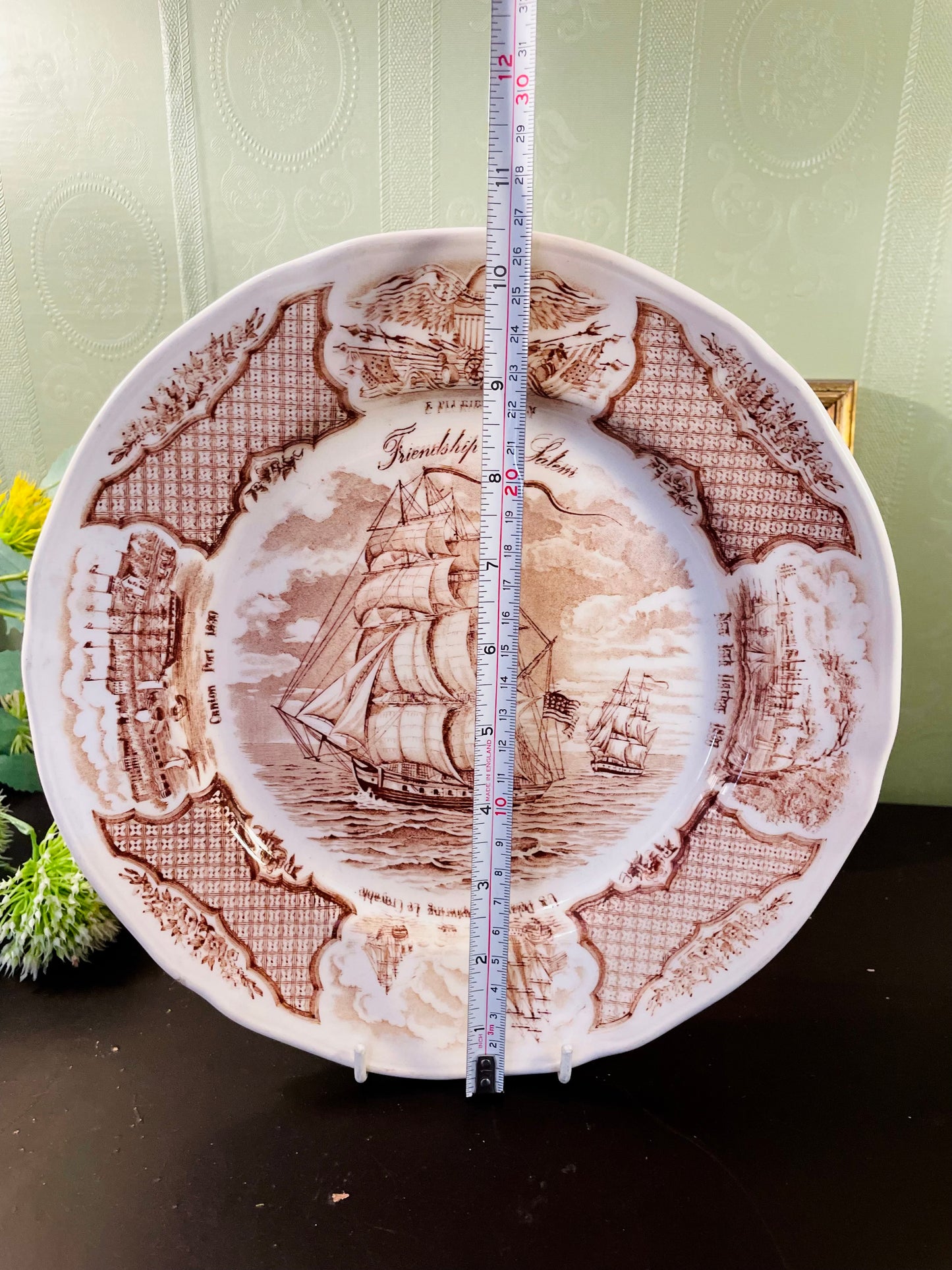 Fair Winds Friendship of Salem Collector Plate 10.5 Inch