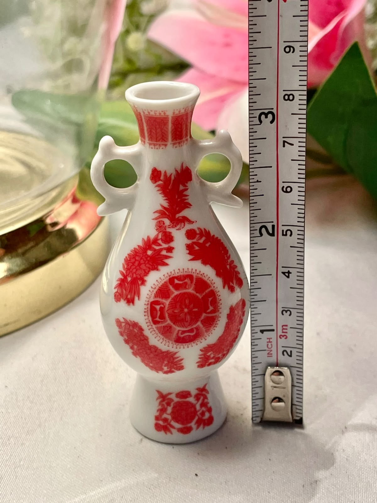 Franklin Porcelain Red & White Double-Handle Vase, 3.5 in