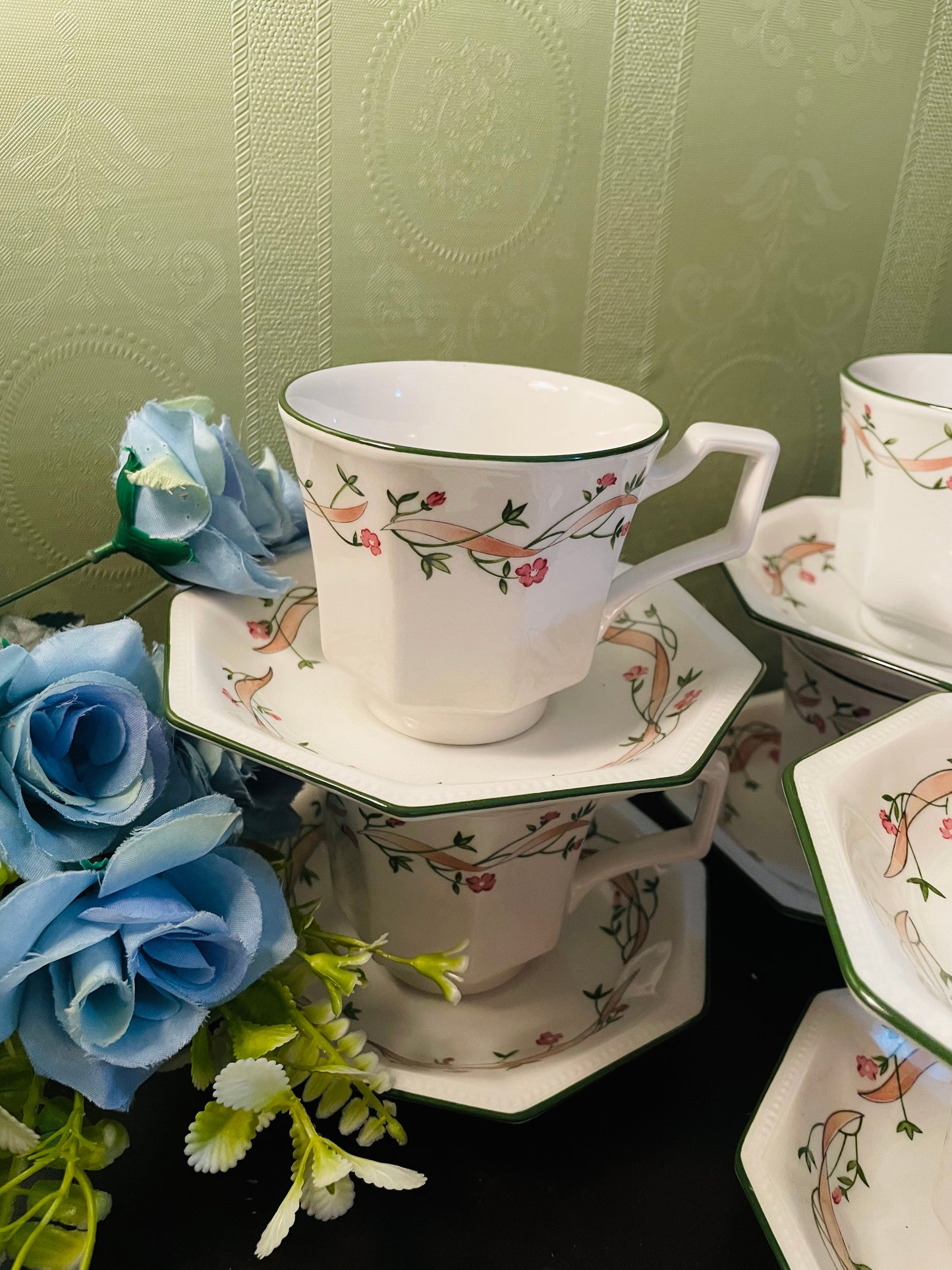 Johnson Bros Eternal Beau Tea Set For Six Persons