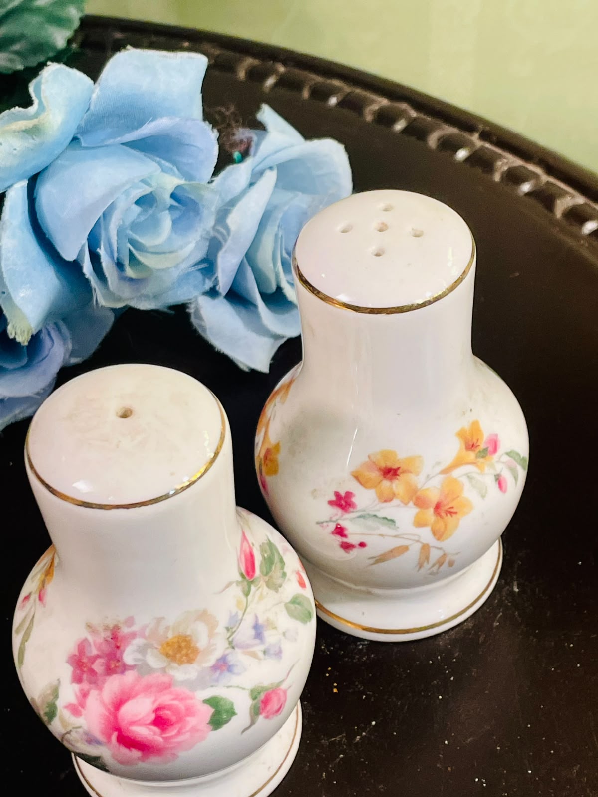Vintage Floral Ceramic Salt & Pepper Shakers Set of 2, 4 Inch